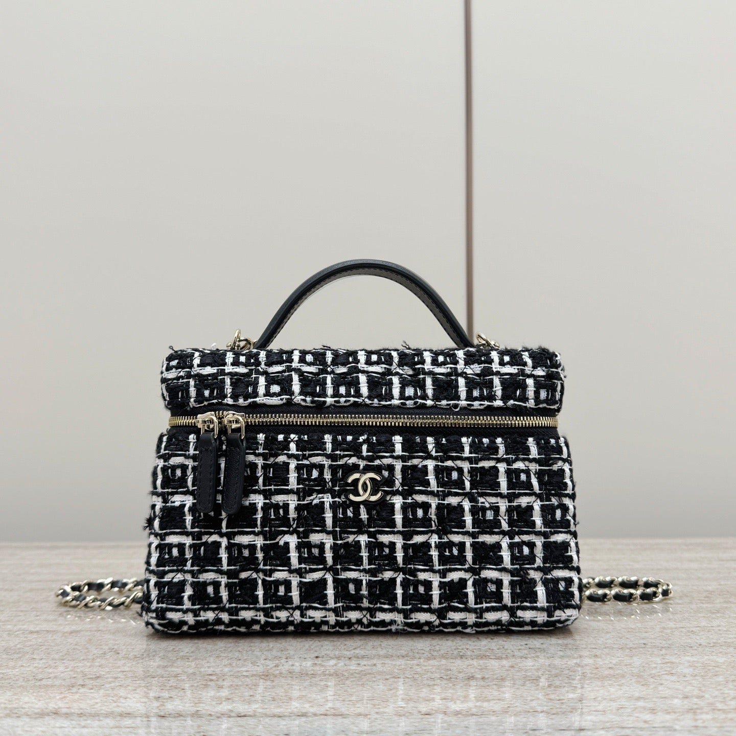 25c BAG #875