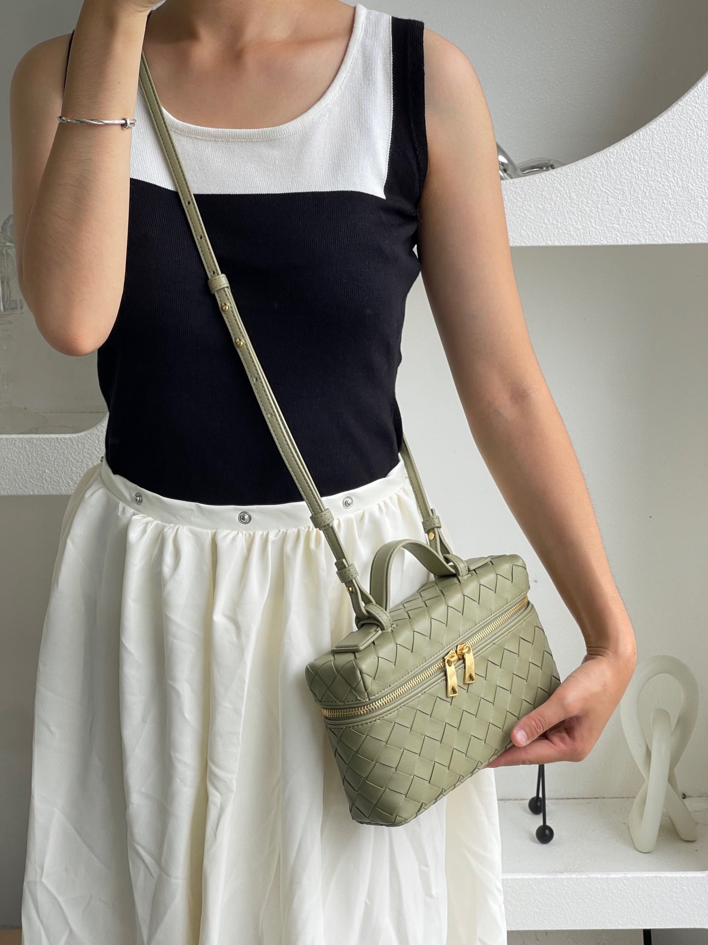 BV Bang Bang Vanity Case #572