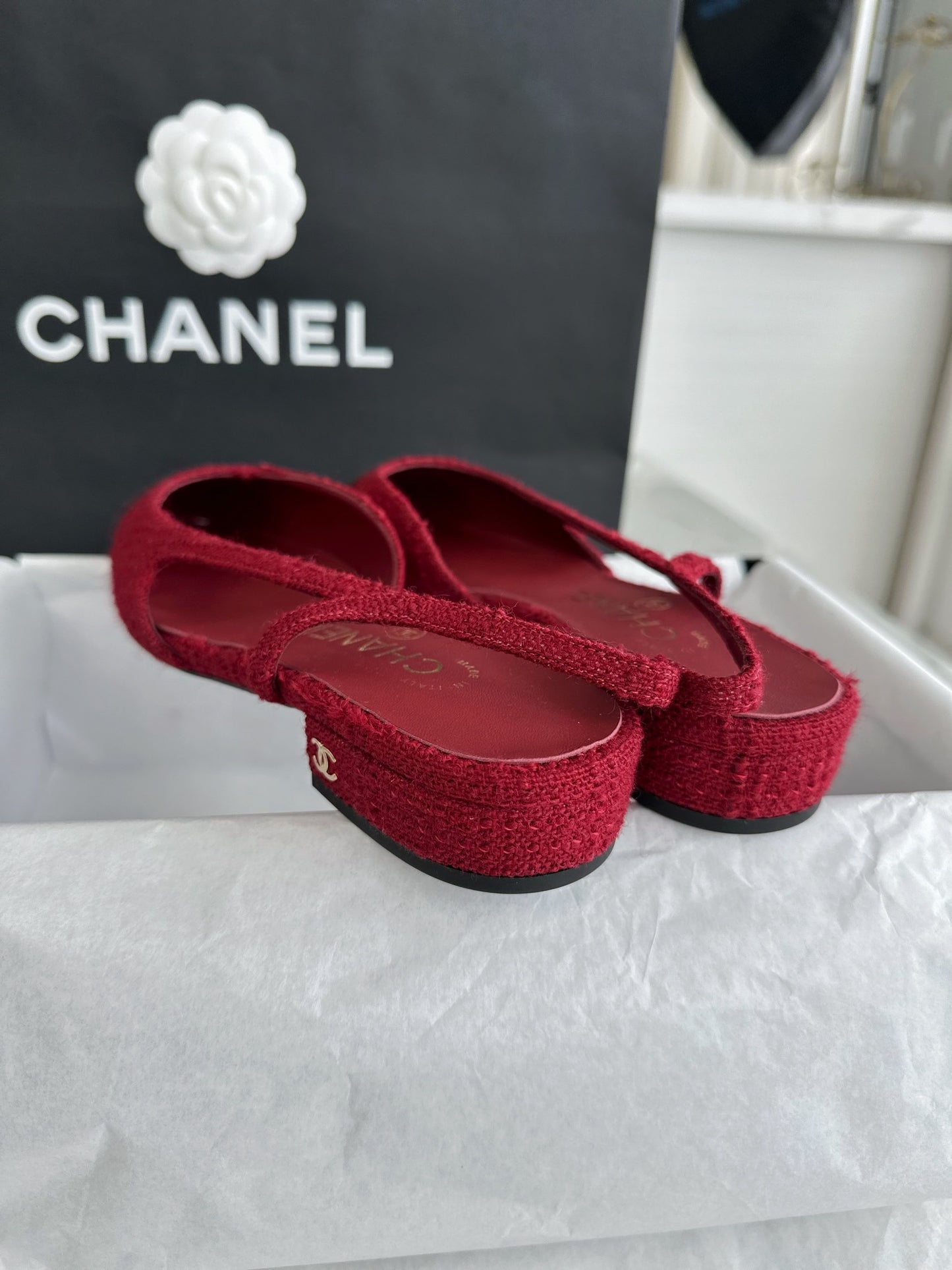 24s Sandal #302