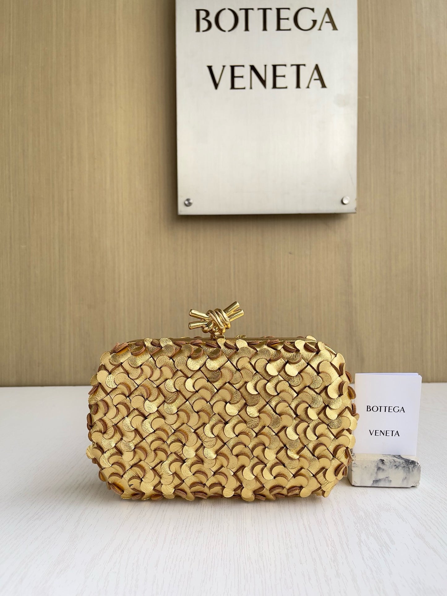 BV the knot #2592