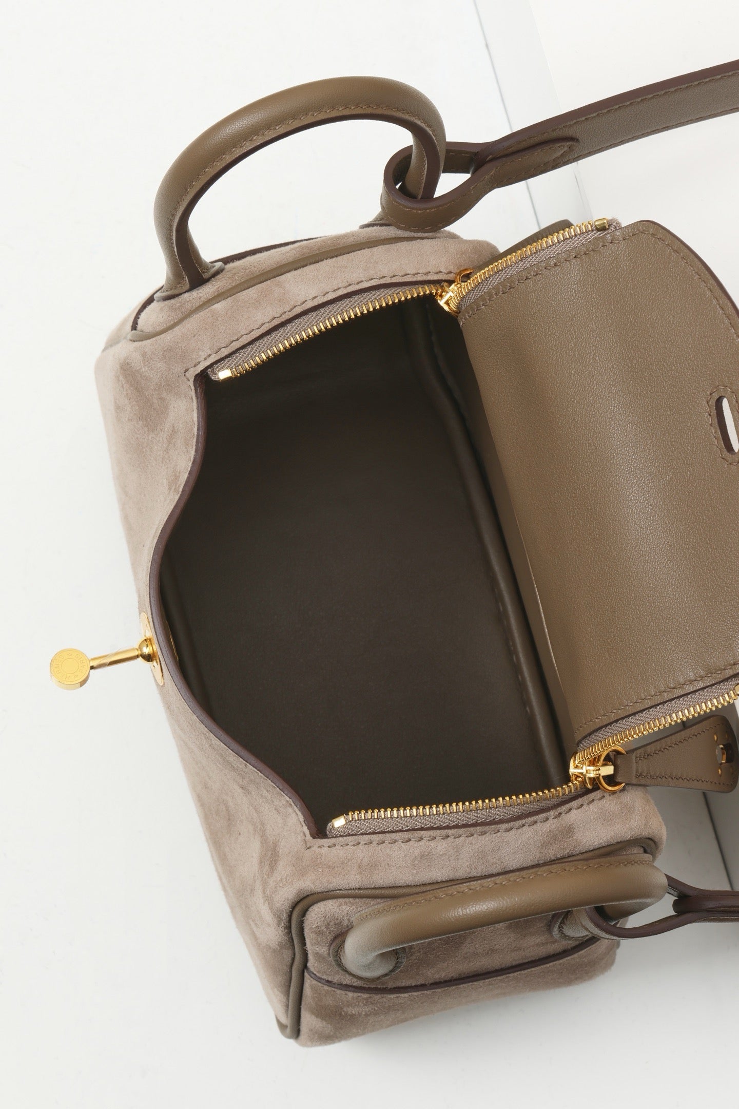 LD19 , Swift leather combined with suede CK18 Etoupe (Elephant Grey) GHW#4629