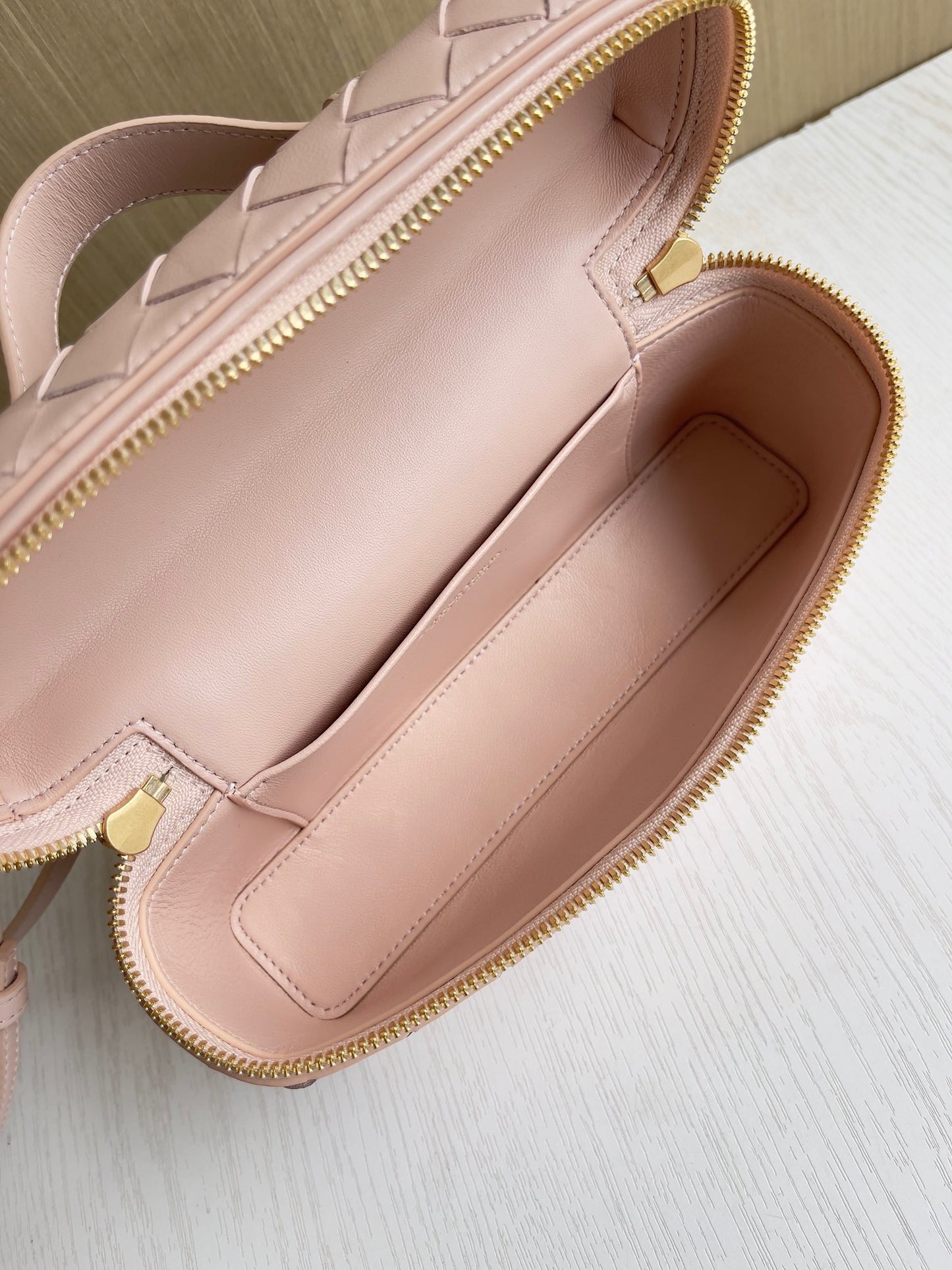 BV Bang Bang Vanity Case #575