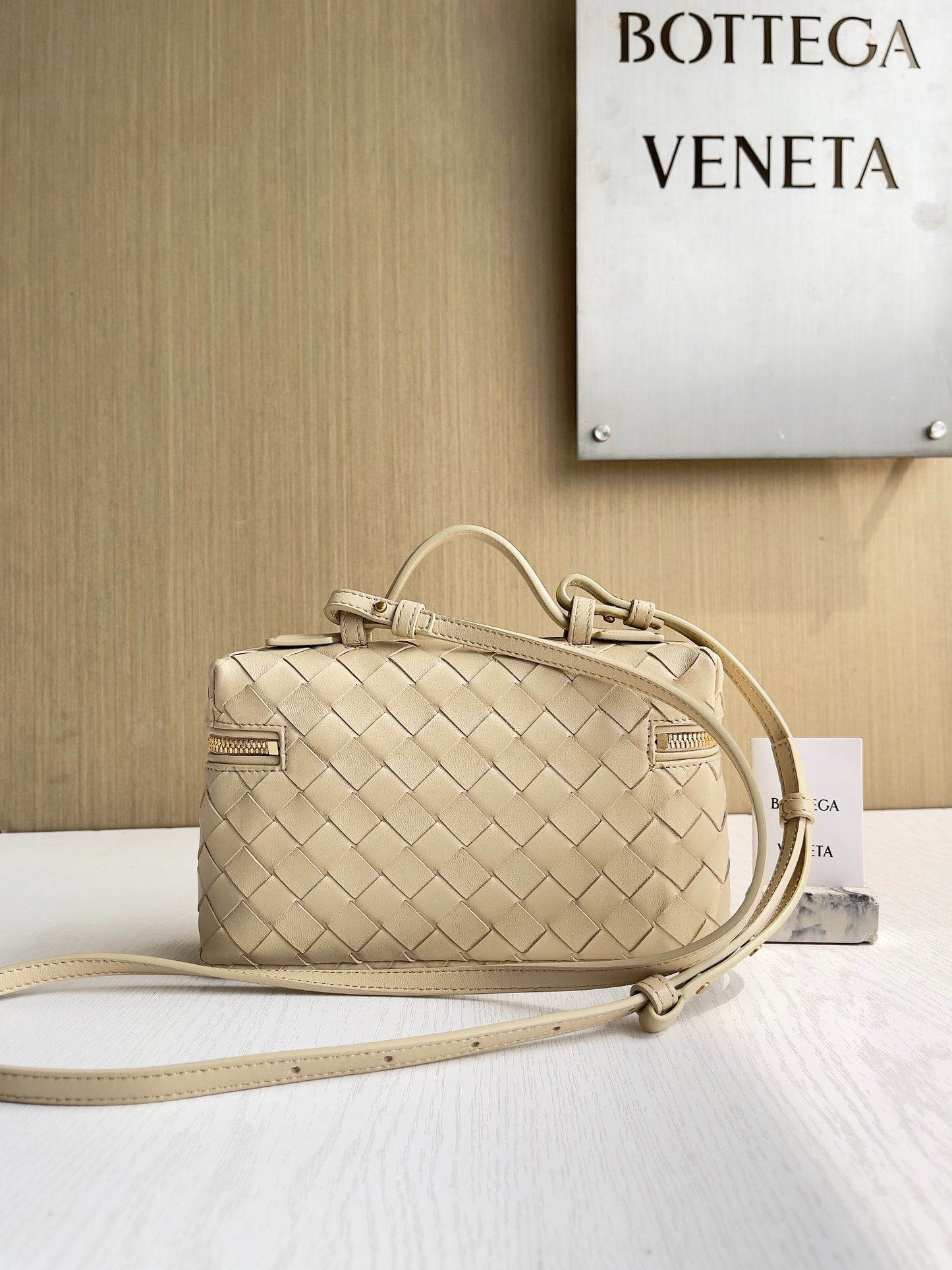 BV Bang Bang Vanity Case #559