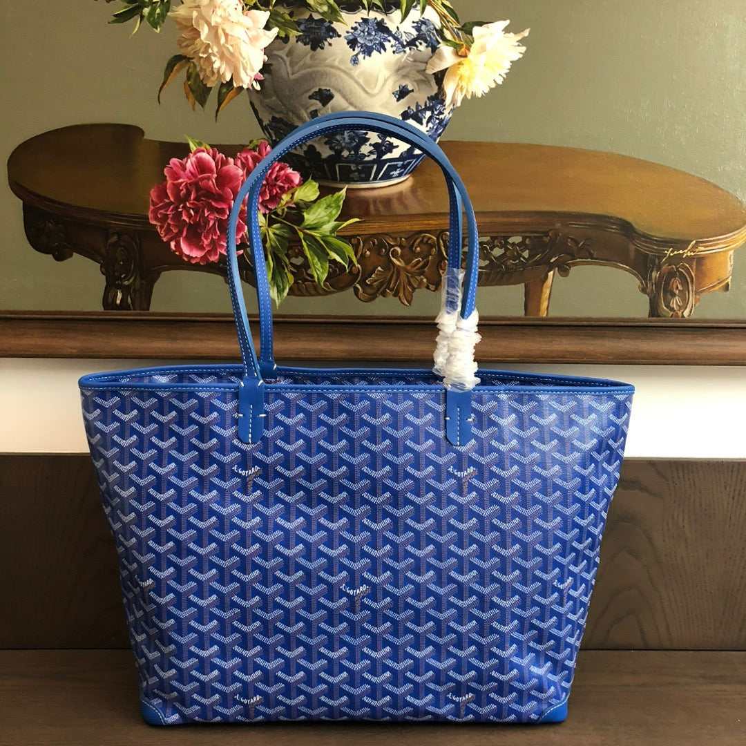 Artois MM Bag #687