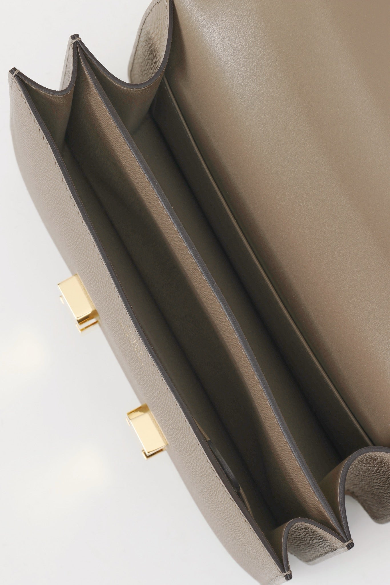 CJ19 19 cm , Asphalt Grey Epsom leather GHW #4329