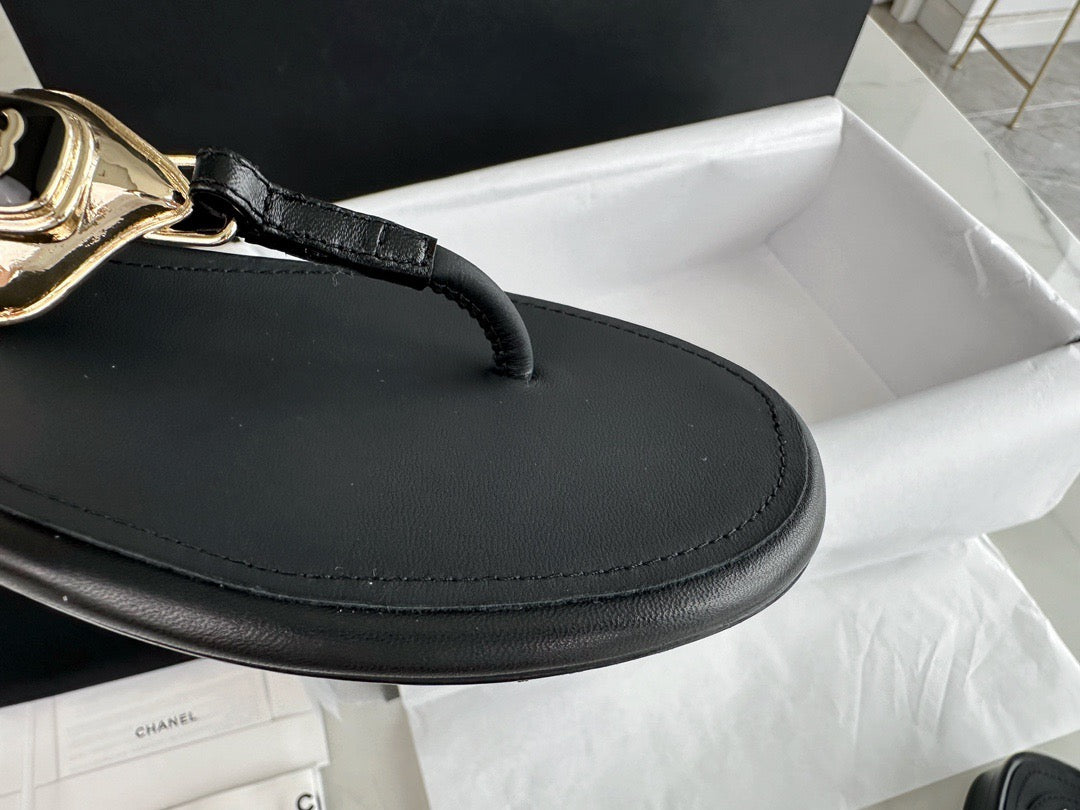 24s Sandal #370