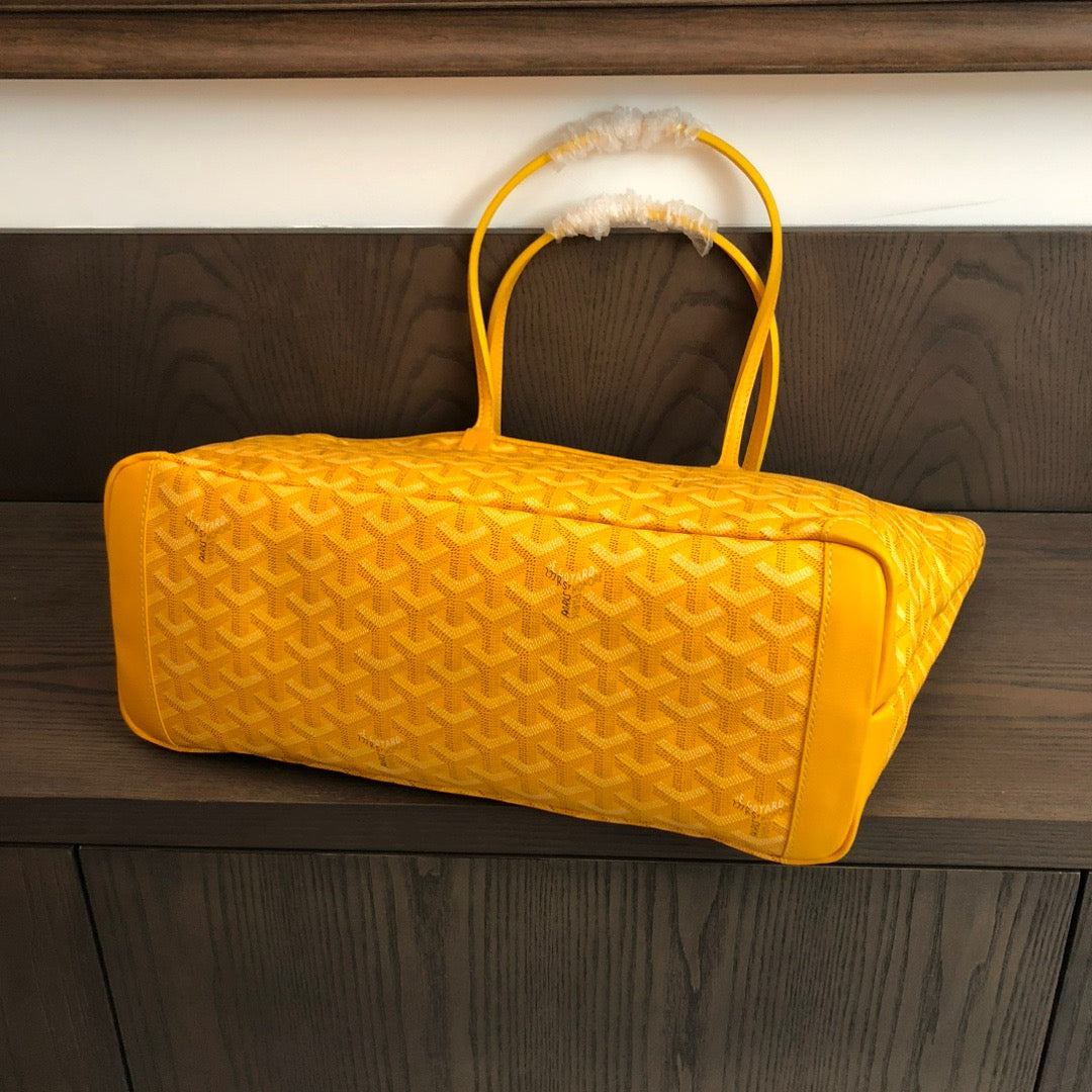 Artois MM Bag #683