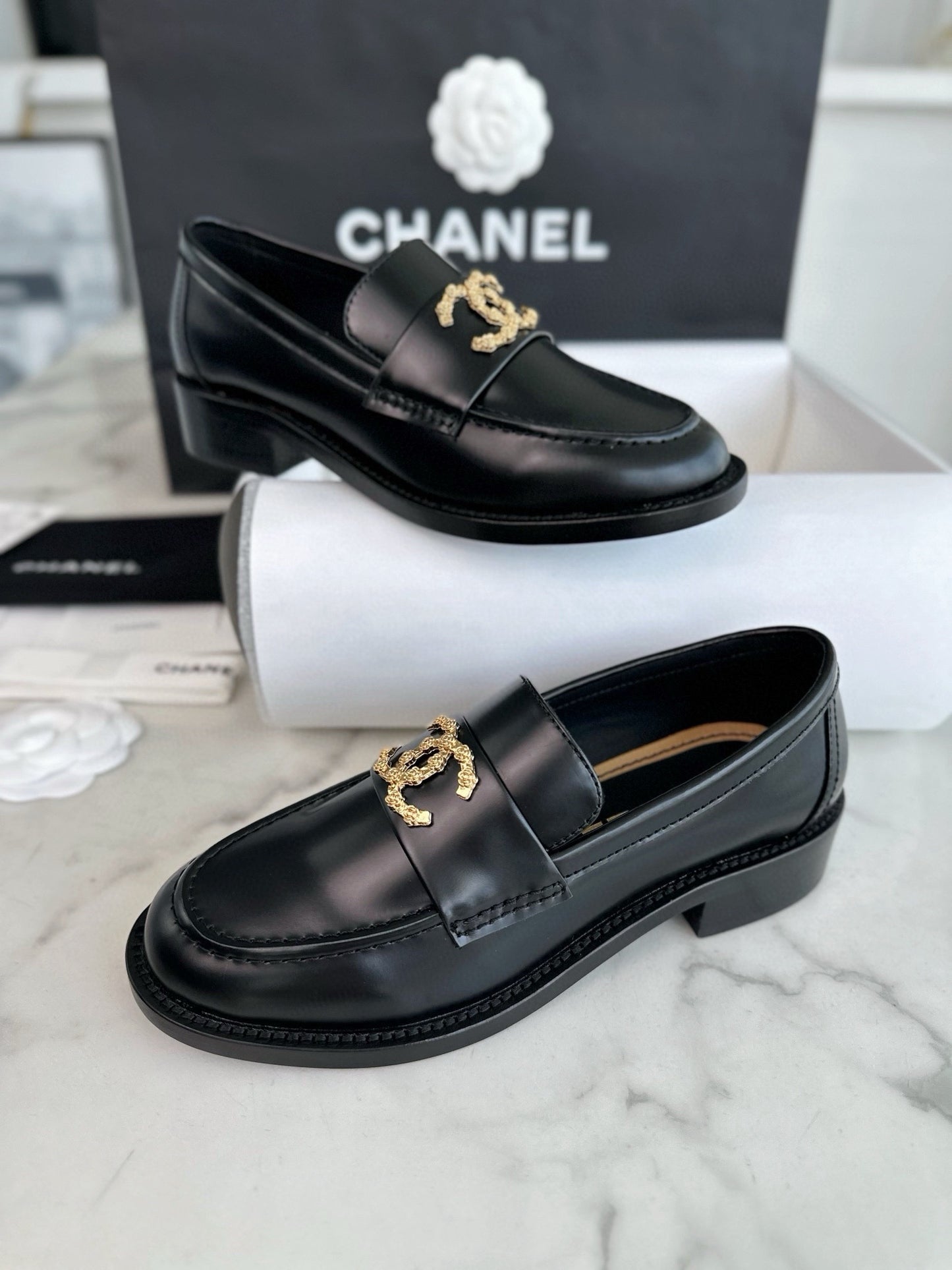 24s loafer #2471