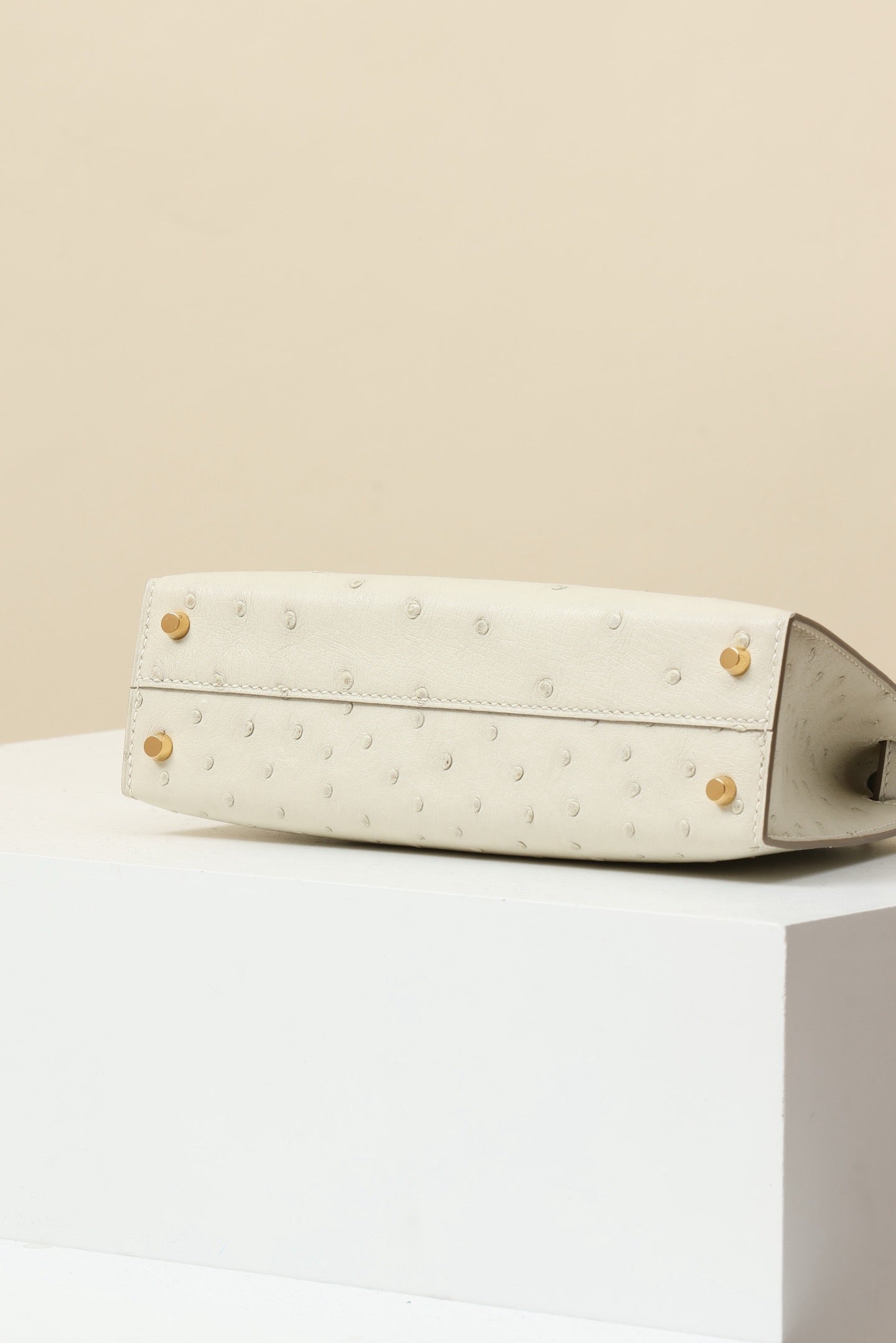 KL19 Glacier White #3833