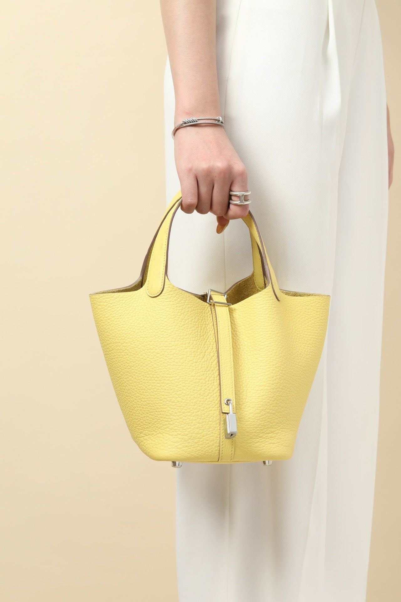 CL18 Lemon Yellow #3749