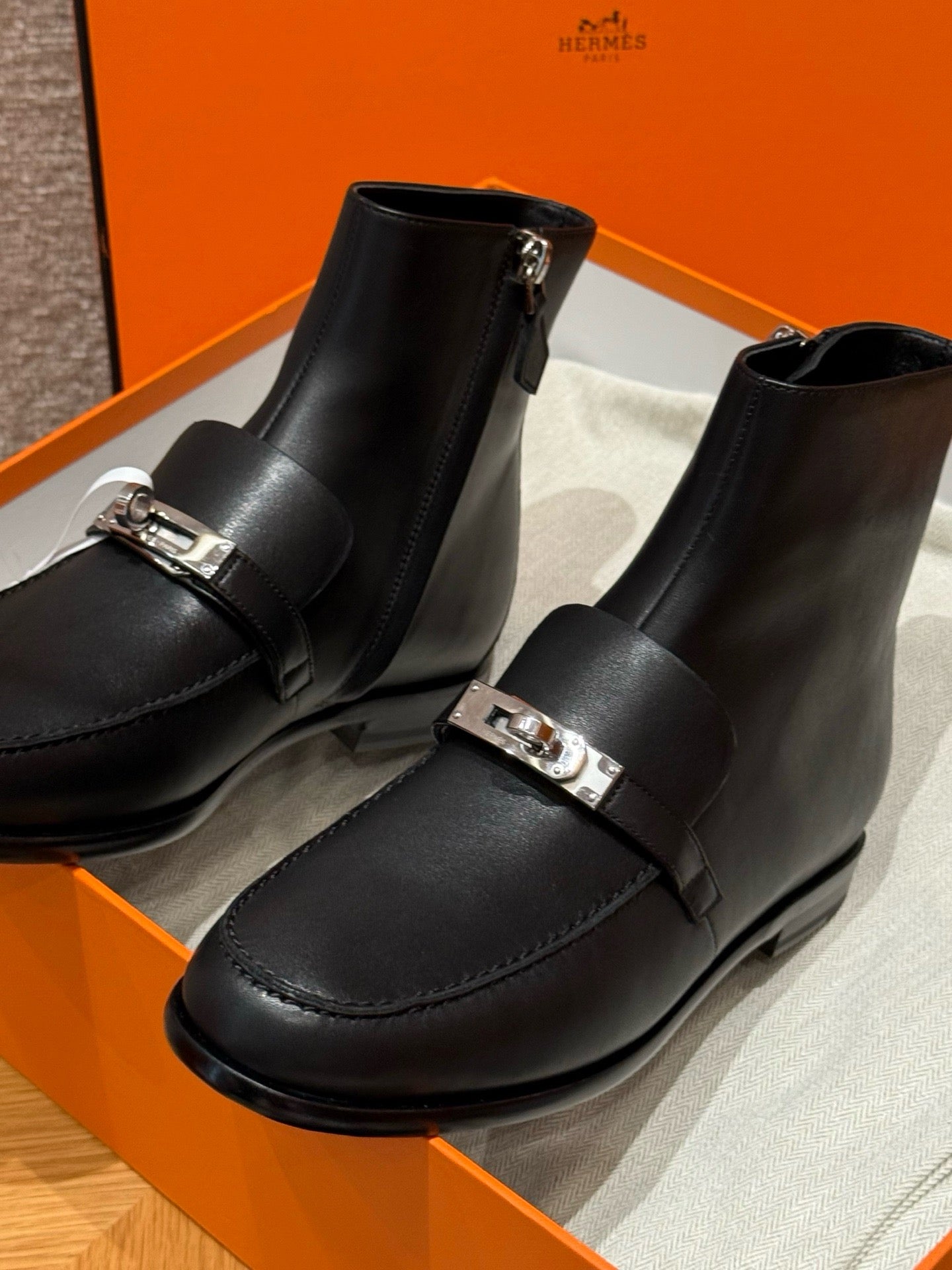 Boots #3299