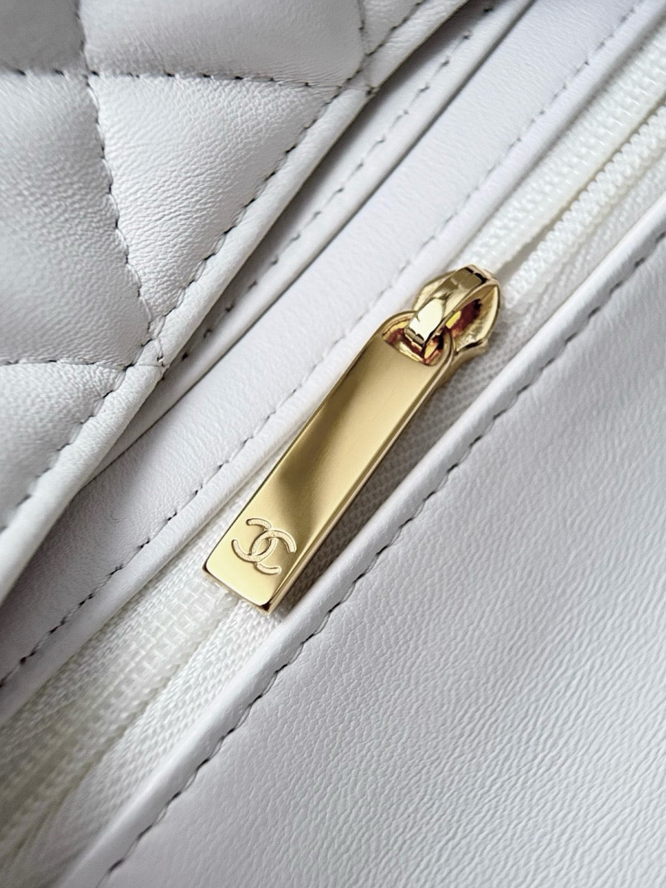 Cf20 Champagne Gold Hardware #4680