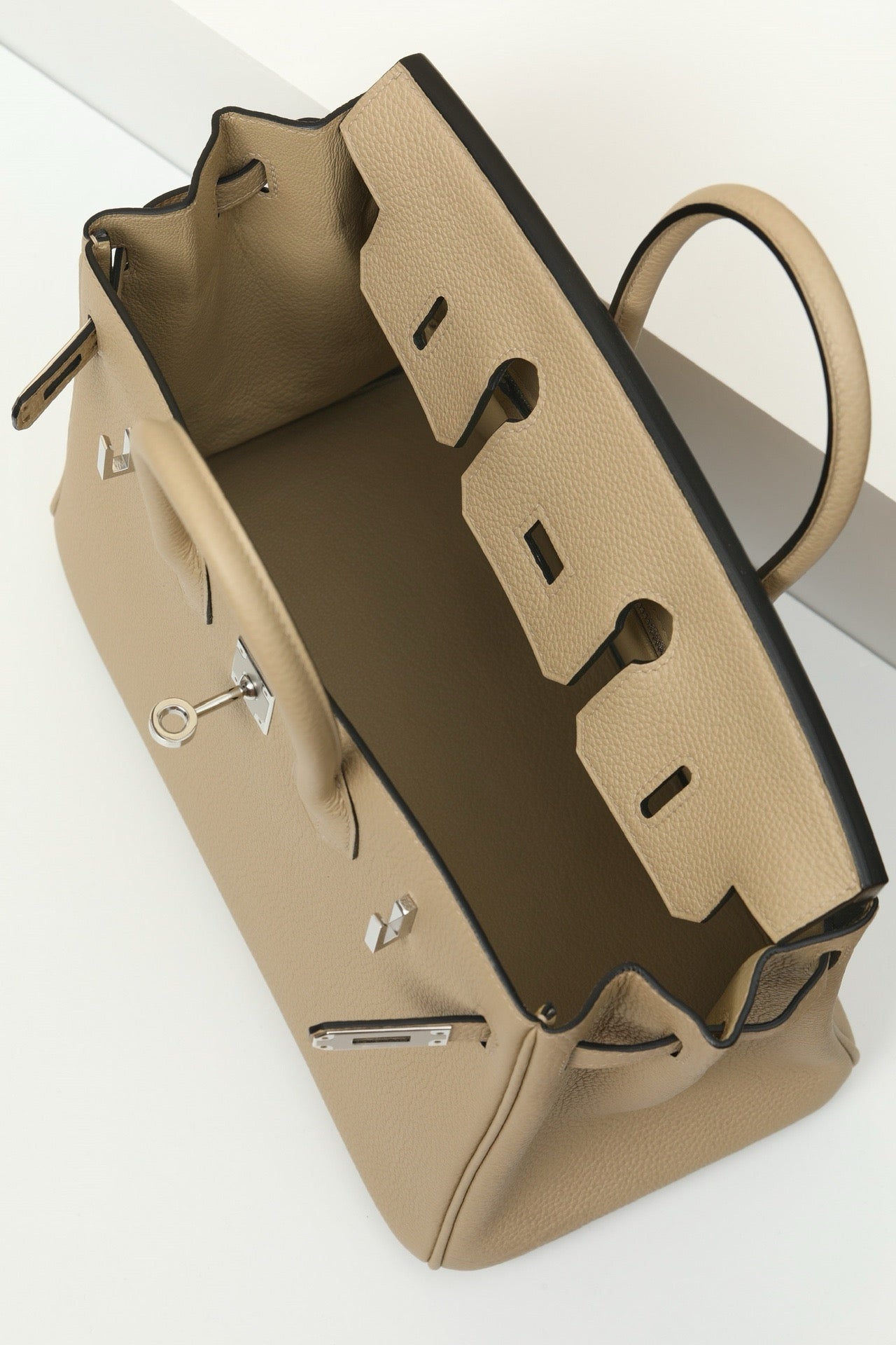 BK25 Trench Gray # 3878