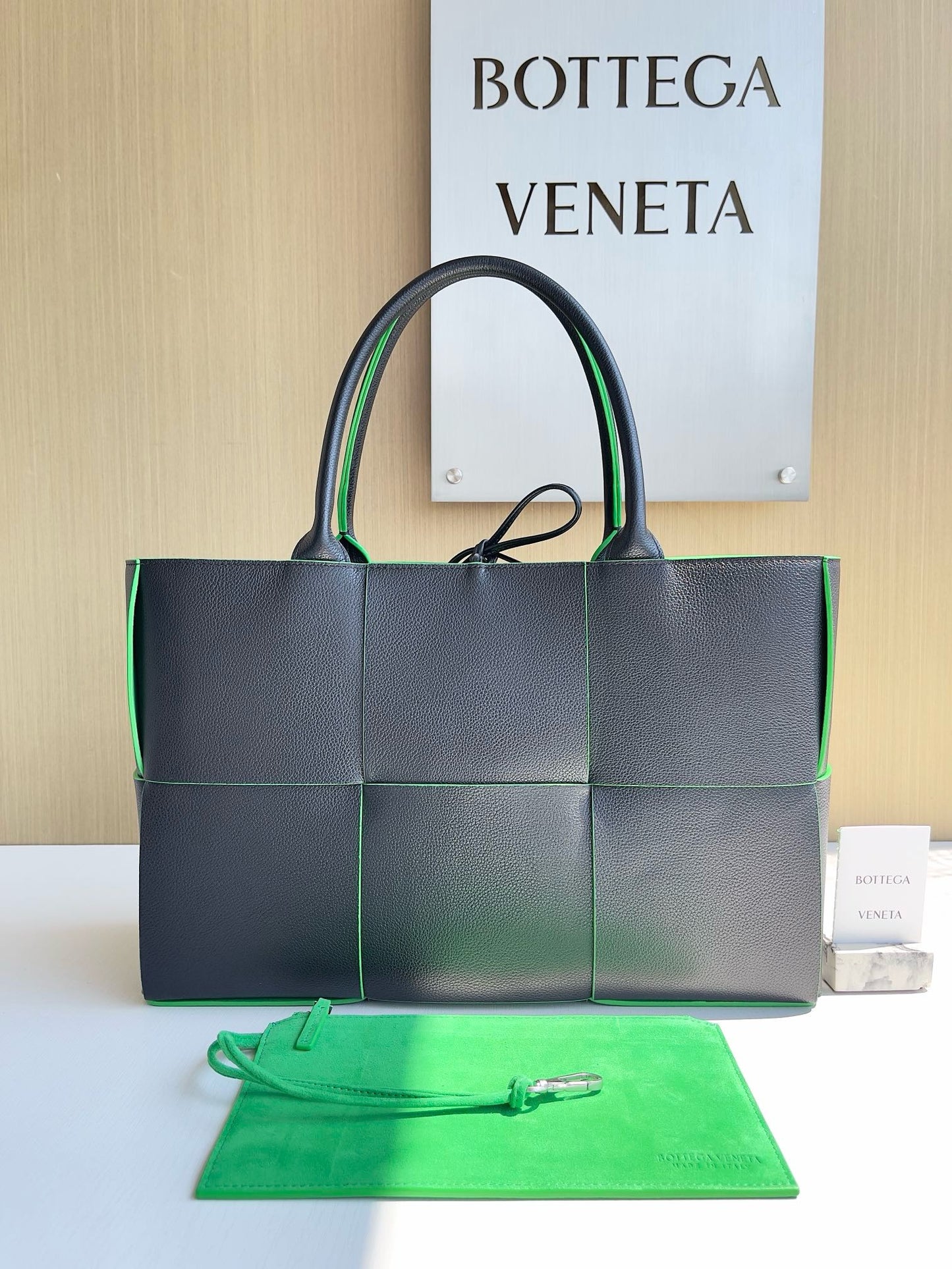 BV Mini Tote #2740