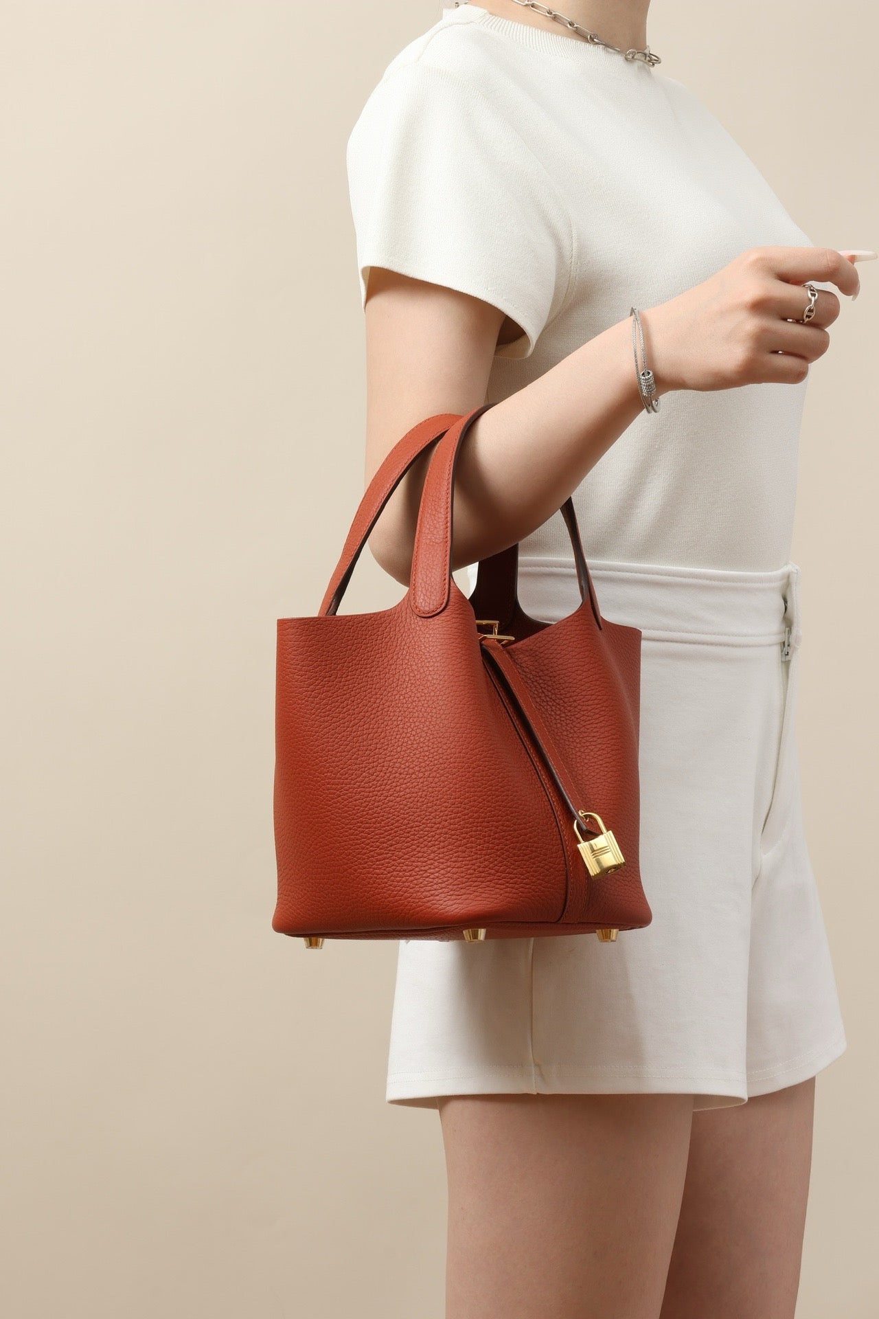 CL18 36 Brick Red GHW #4097