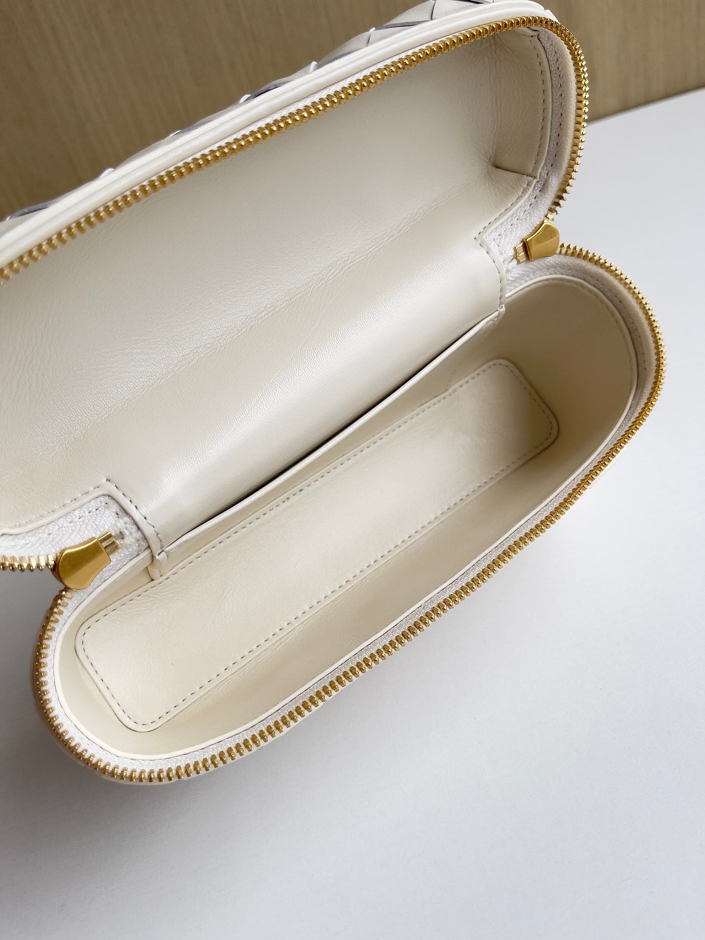 BV Bang Bang Vanity Case #578