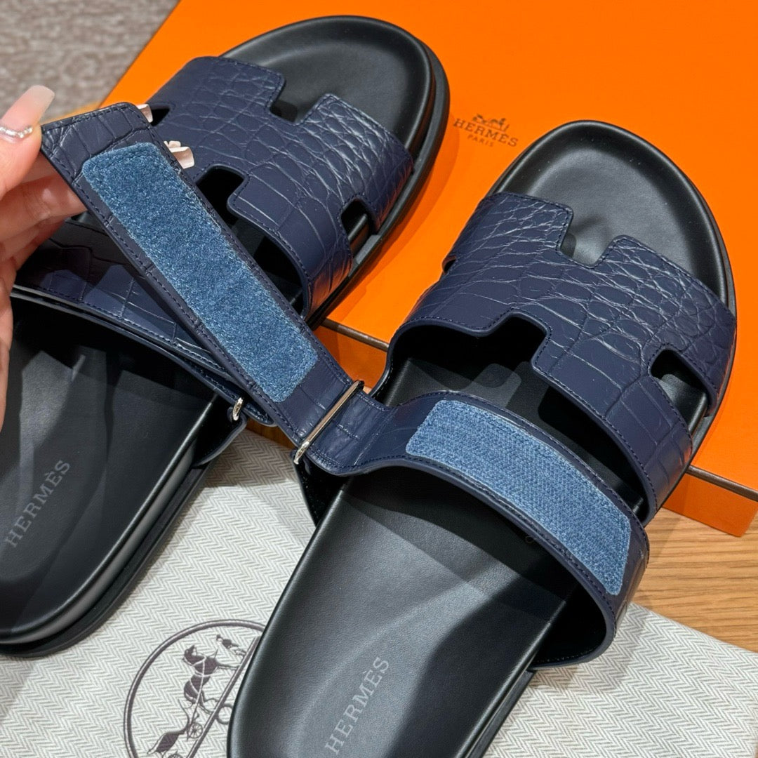 sandal alligator #2572
