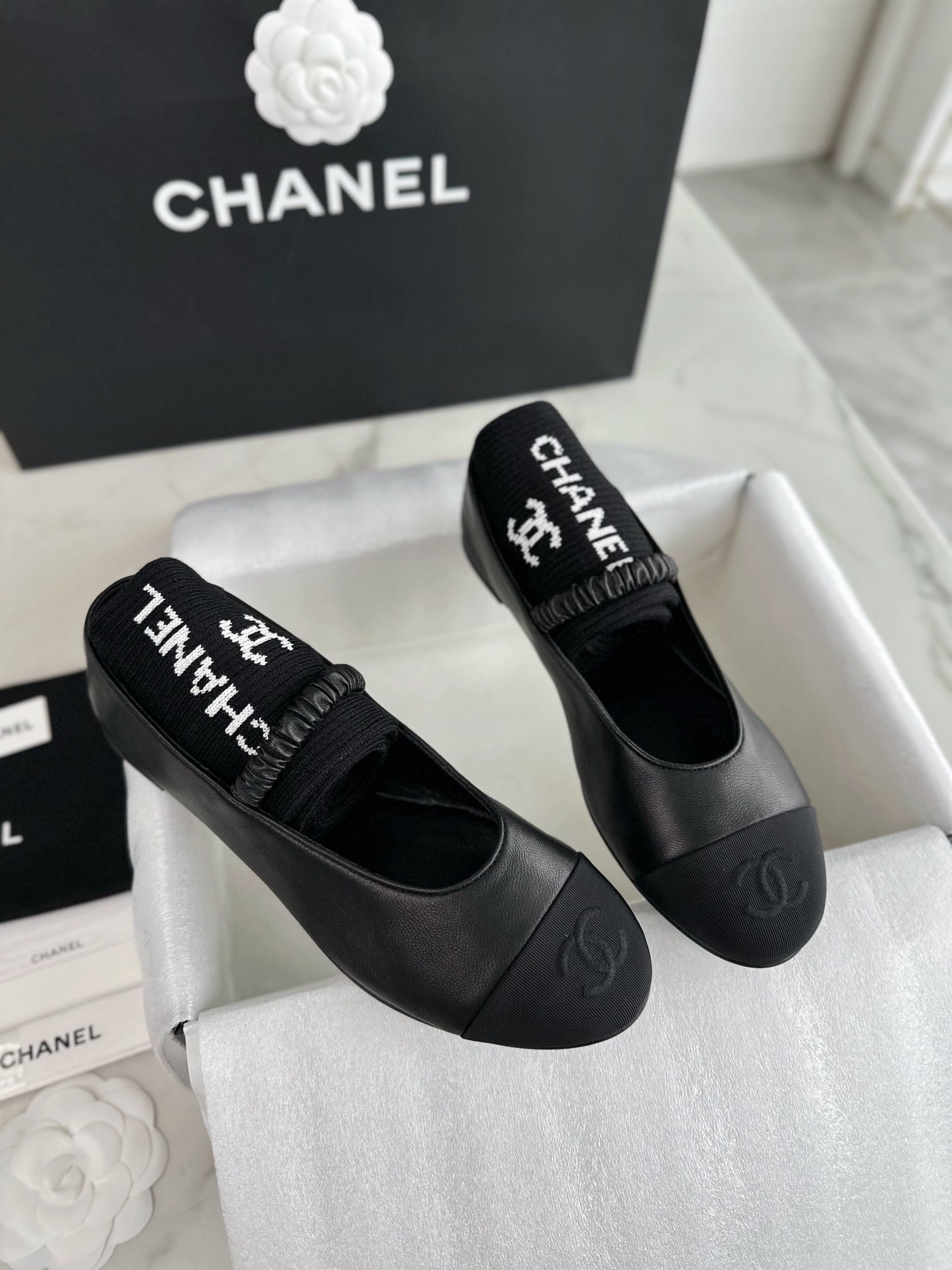 24s sandal #377