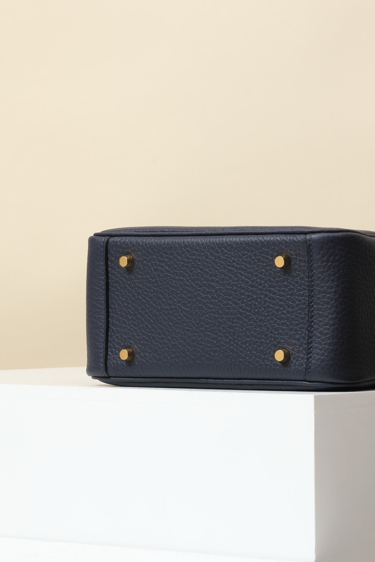 LD19 , 2Z Midnight Blue GHW #4570