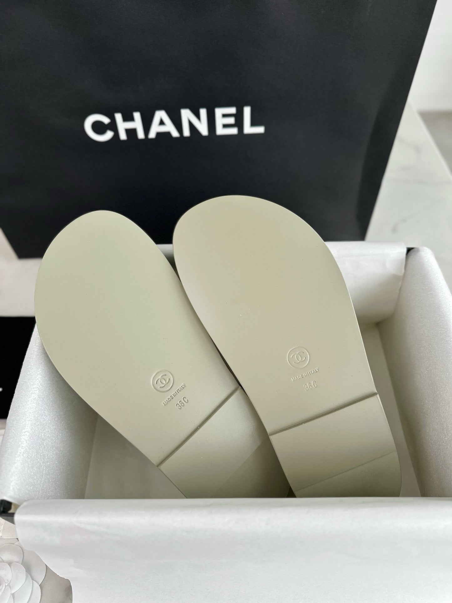 24s sandal #2465