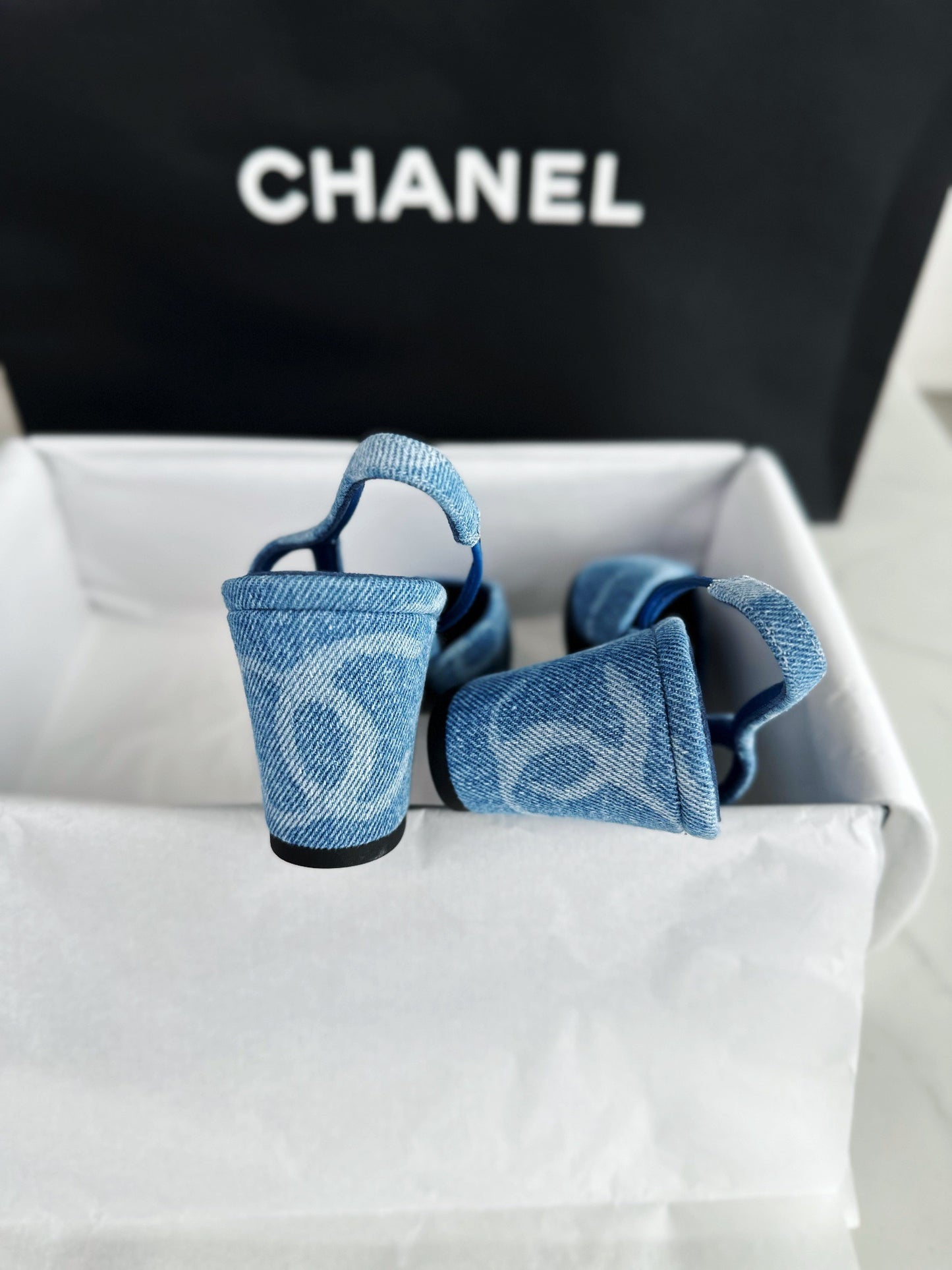24s Sandal #305