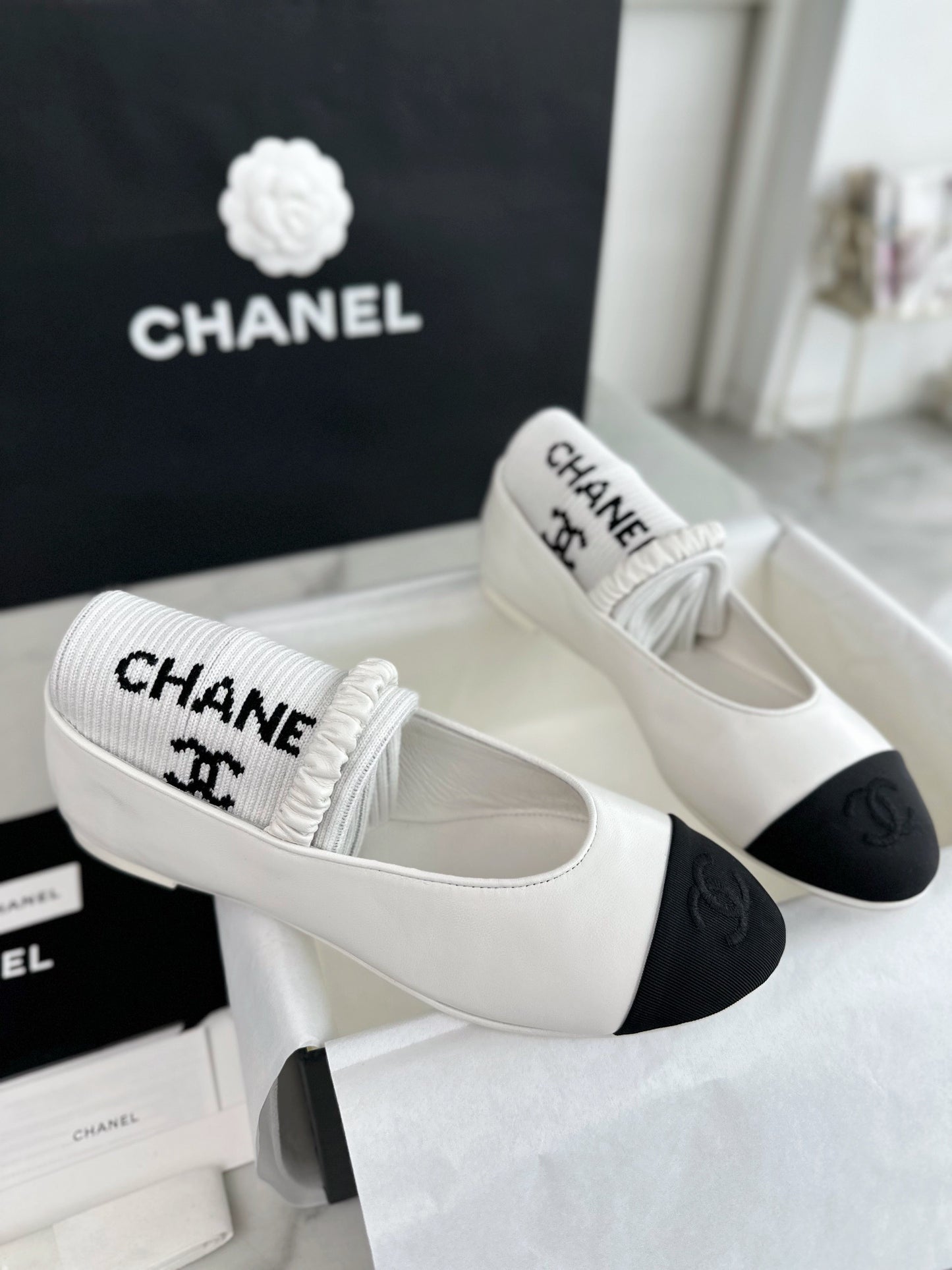 24s sandal #378