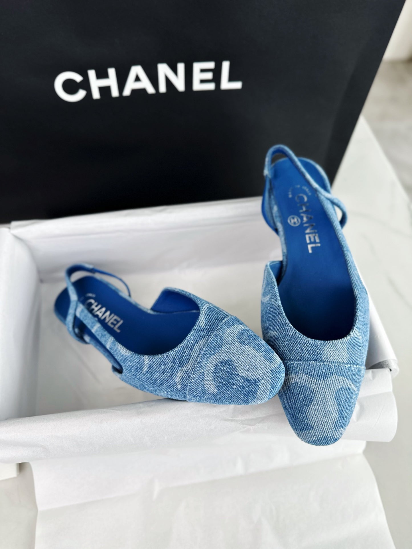 24s Sandal #304