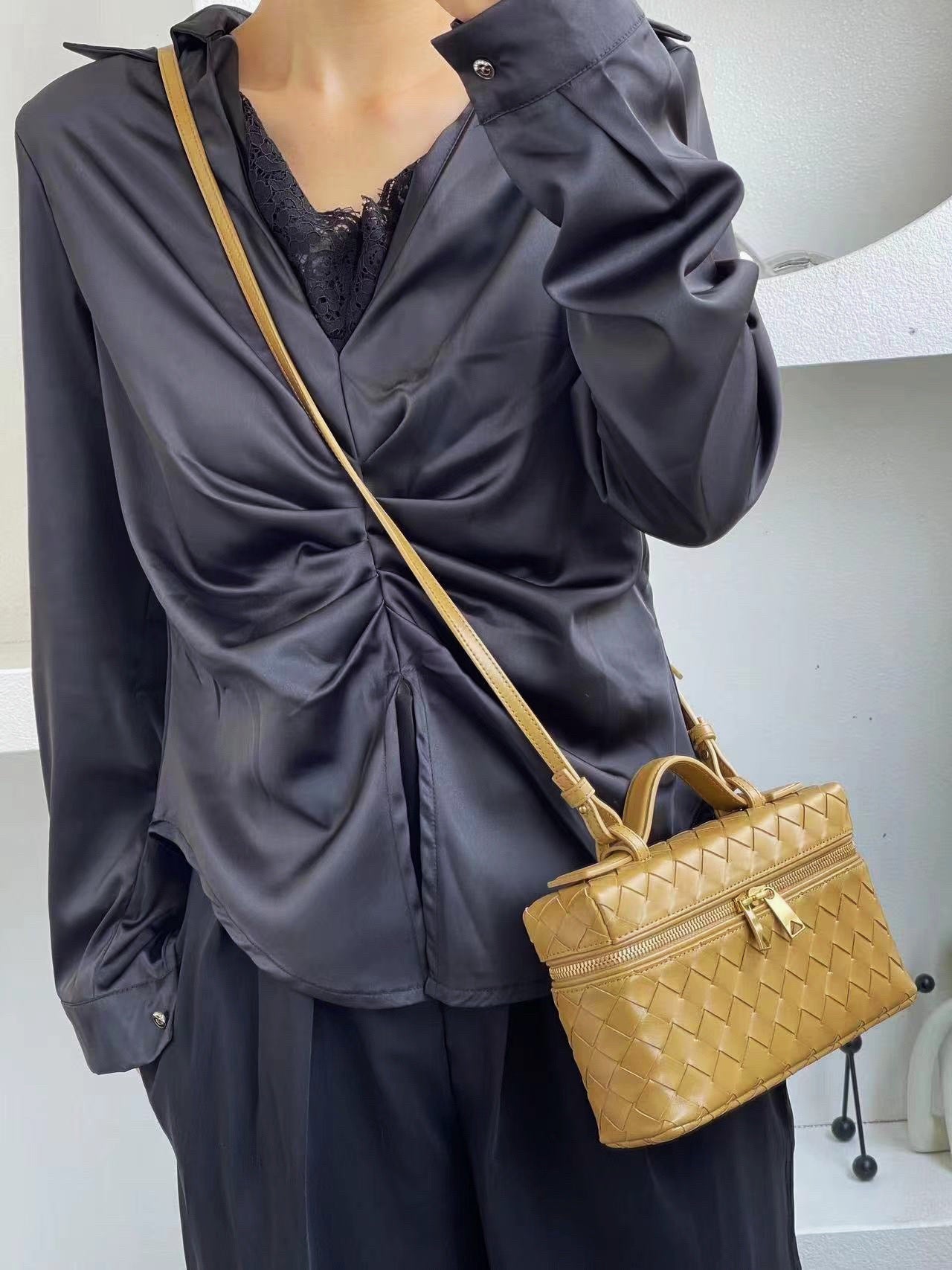 BV Bang Bang Vanity Case #577