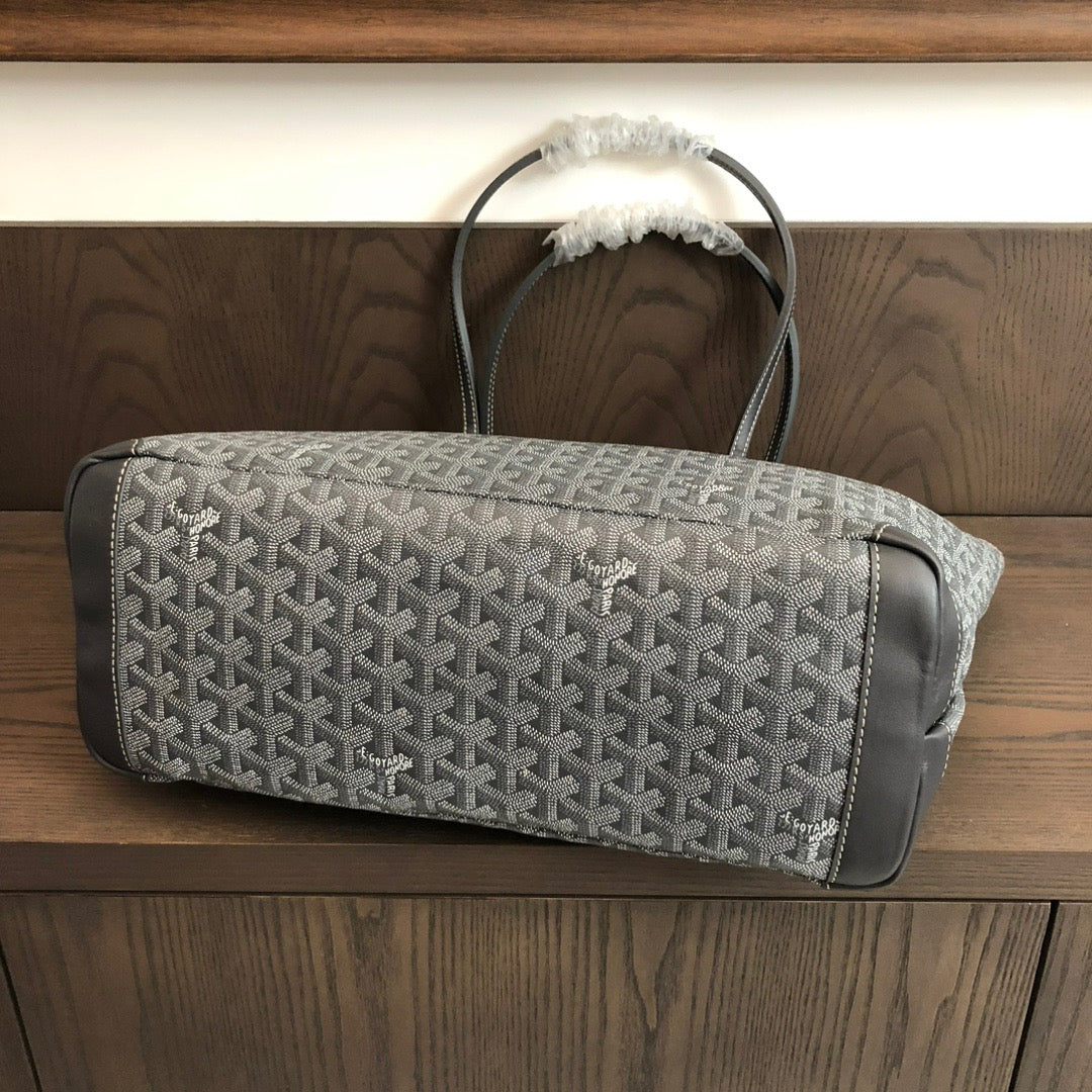 Artois PM Bag #690