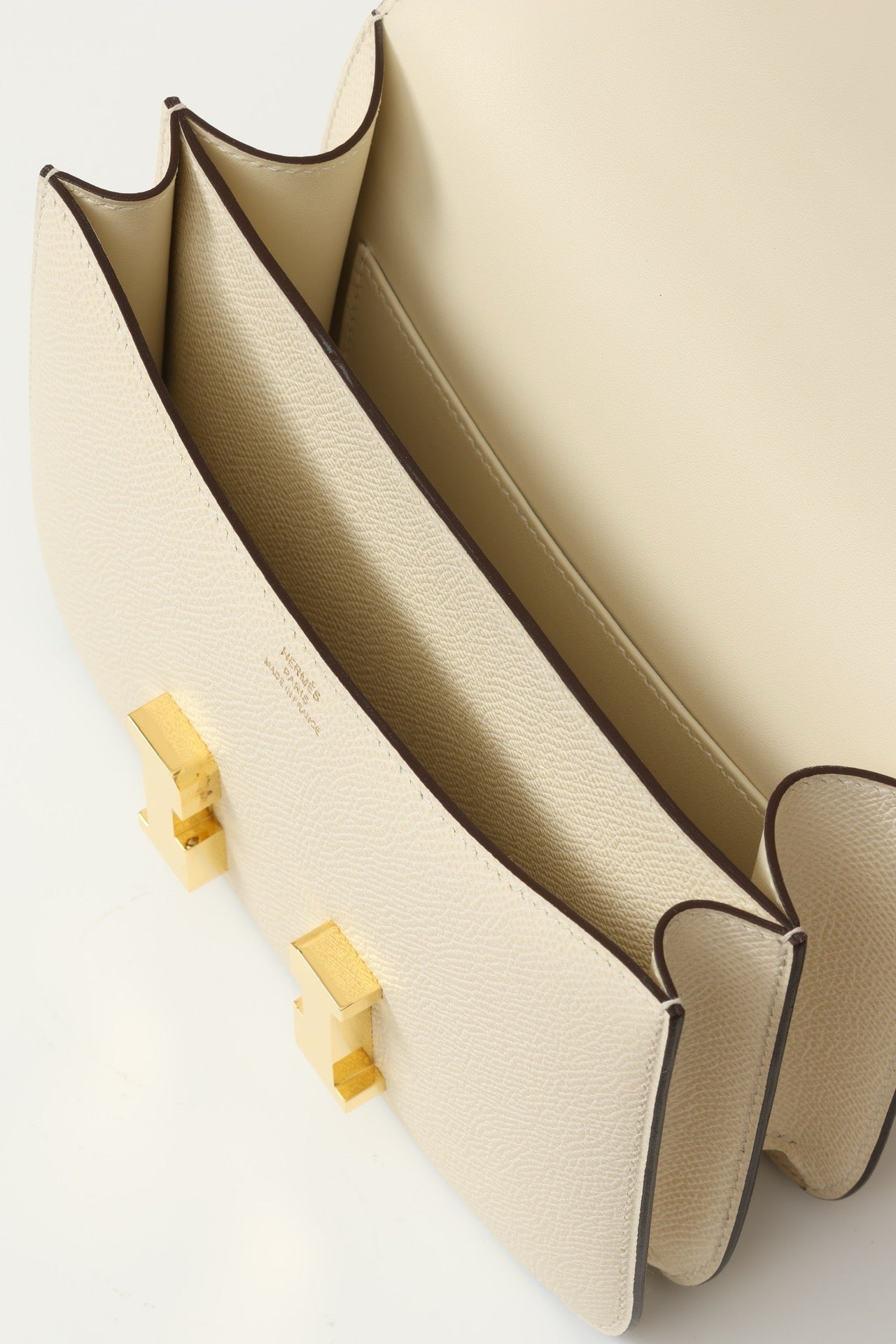 CJ19 19 cm , Cream White Epsom leather GHW #4302