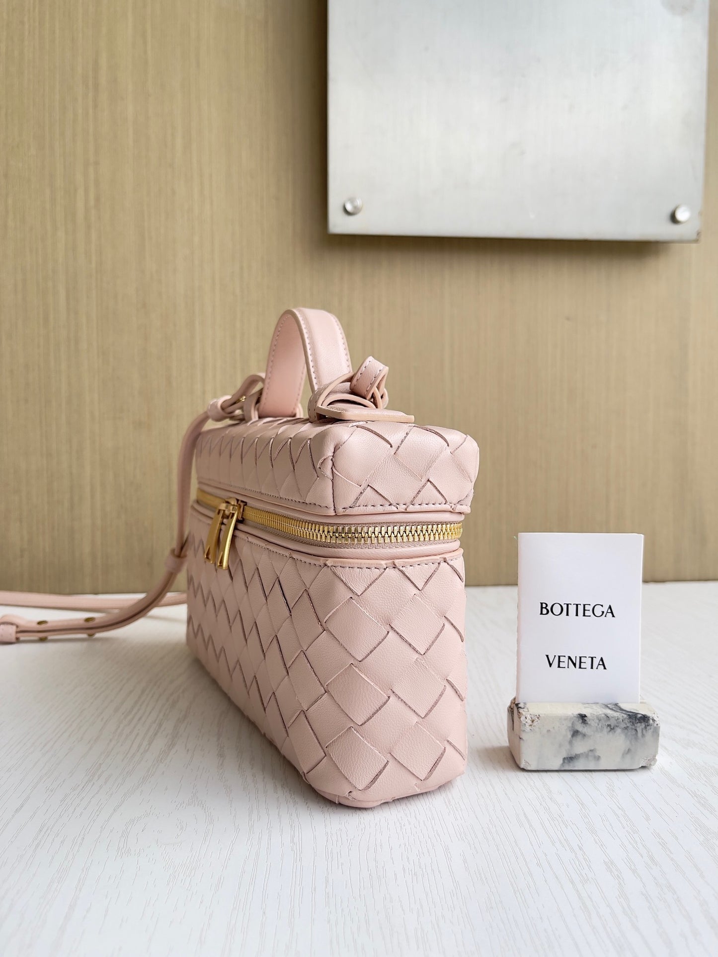 BV Bang Bang Vanity Case #575