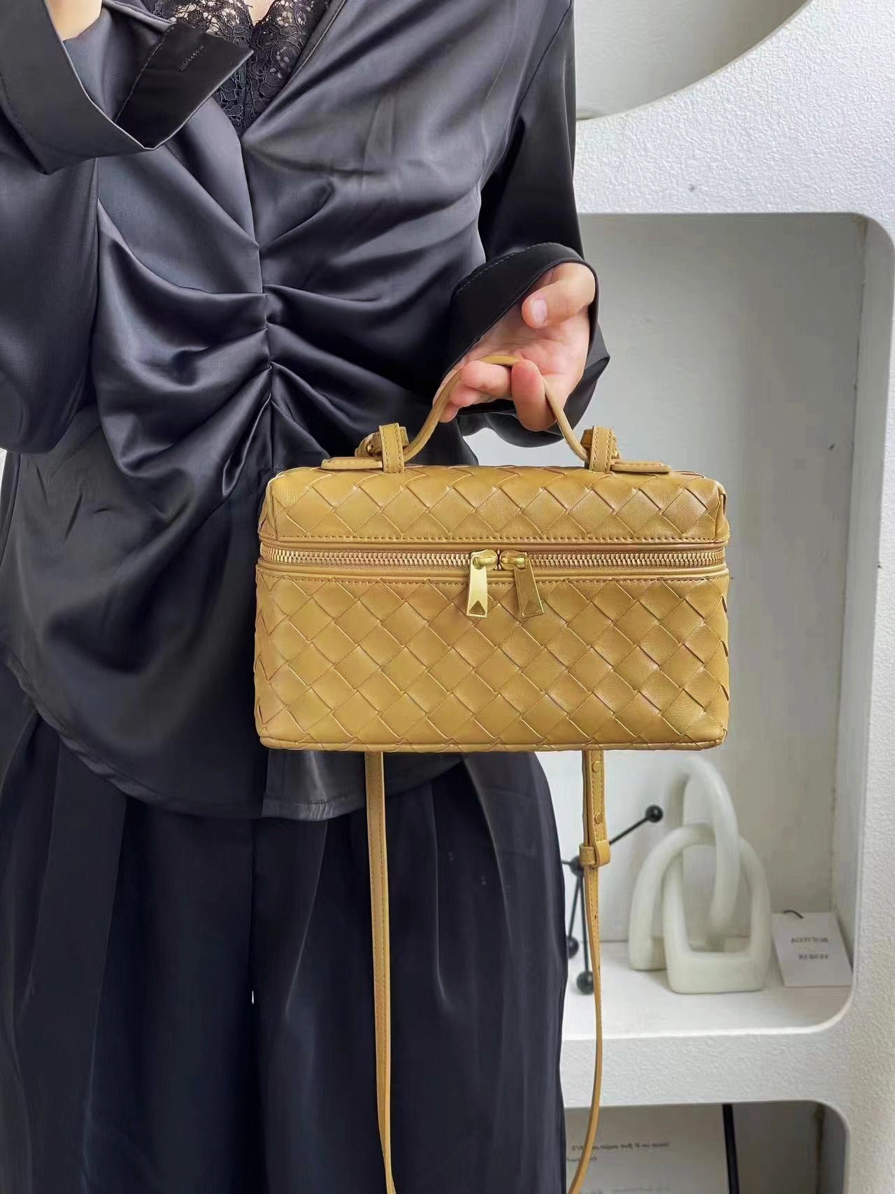 BV Bang Bang Vanity Case #577