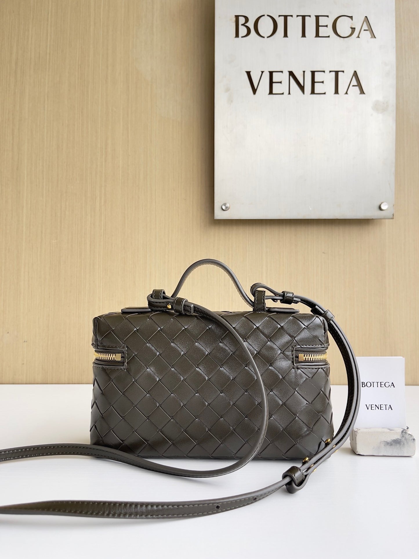 BV Bang Bang Vanity Case #564