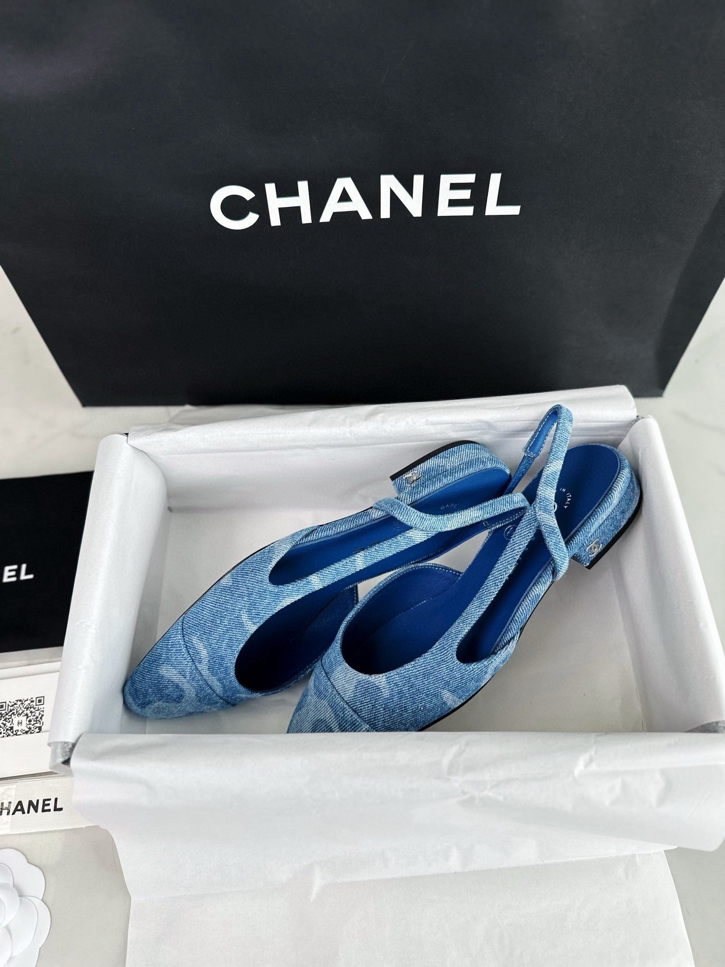 24s Sandal #304
