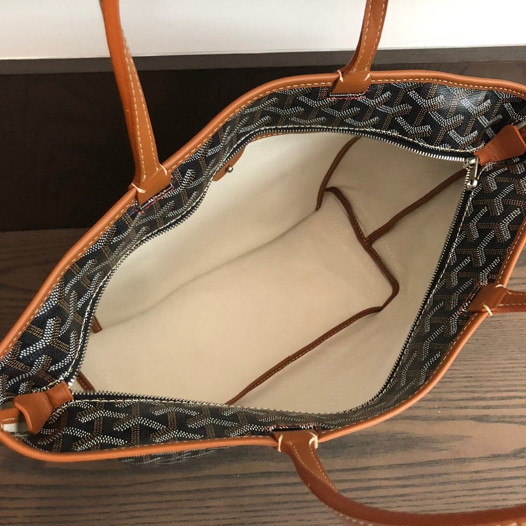 Artois PM Bag #684