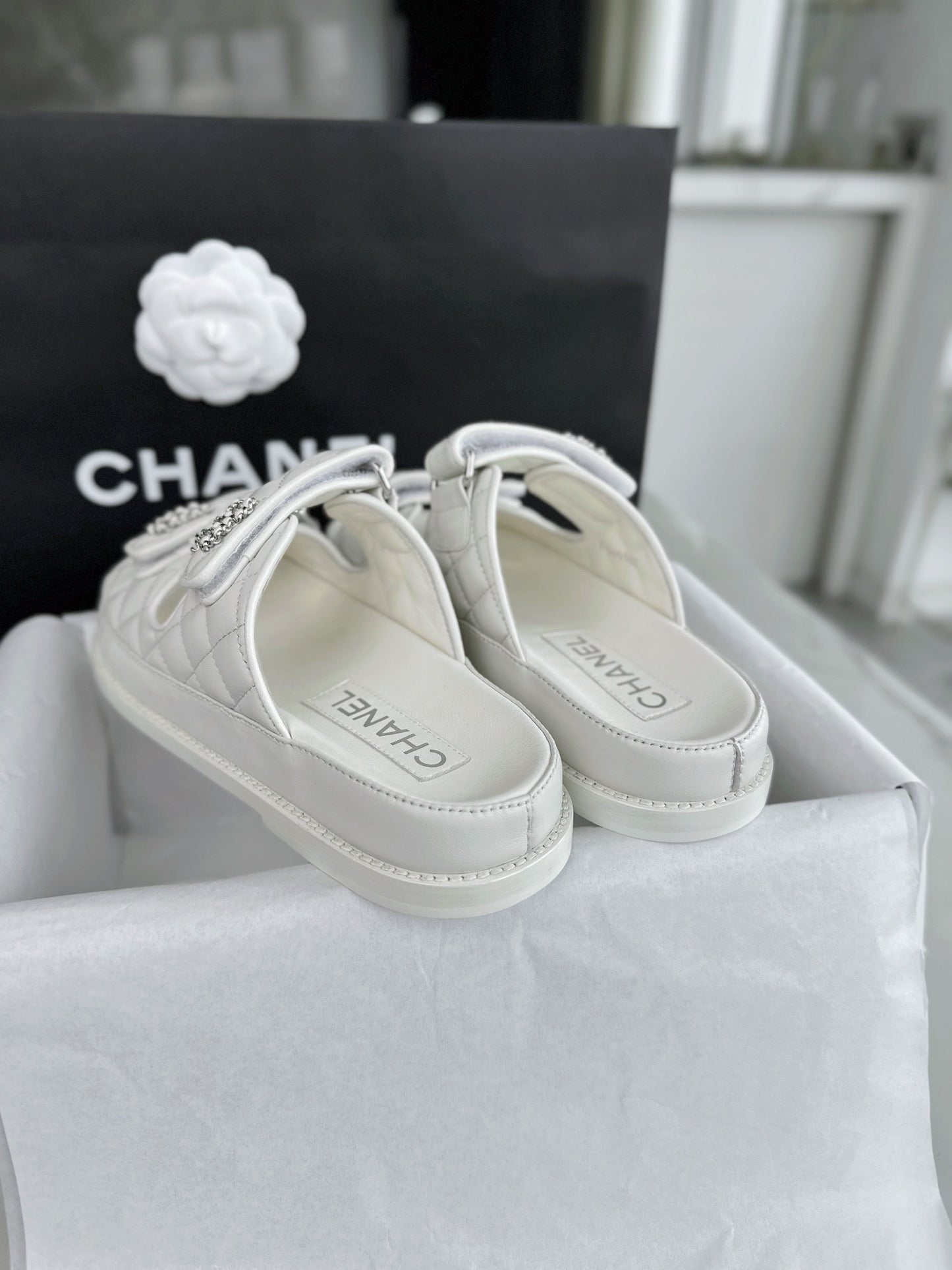 24s sandal #352