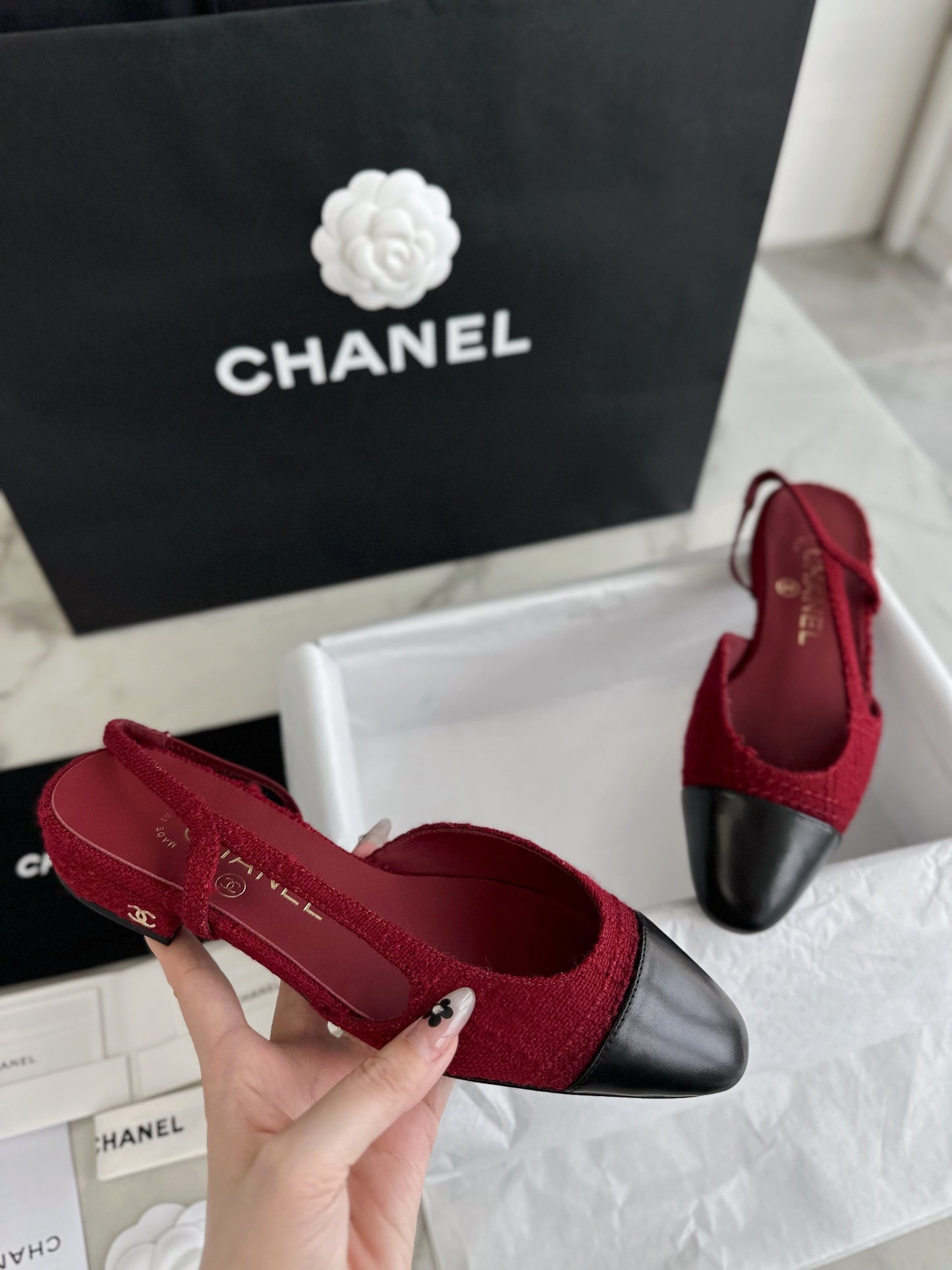 24s Sandal #302