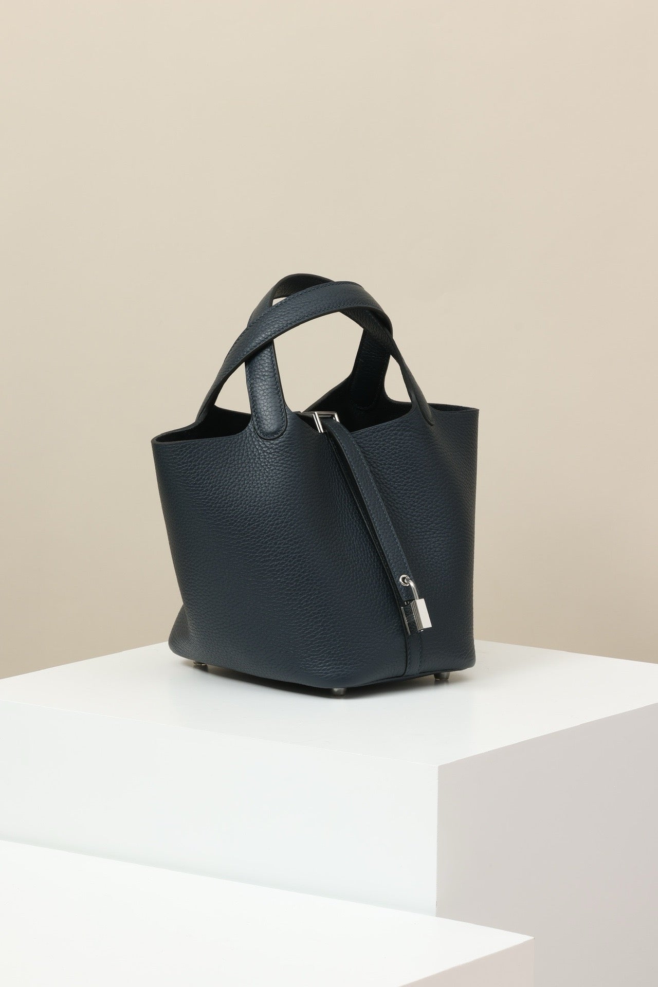 CL18 2Z Midnight Blue PHW #4048