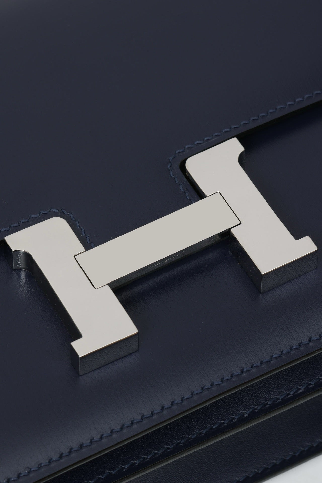 CJ19 19 cm , Sapphire Blue Box leather PHW #4292