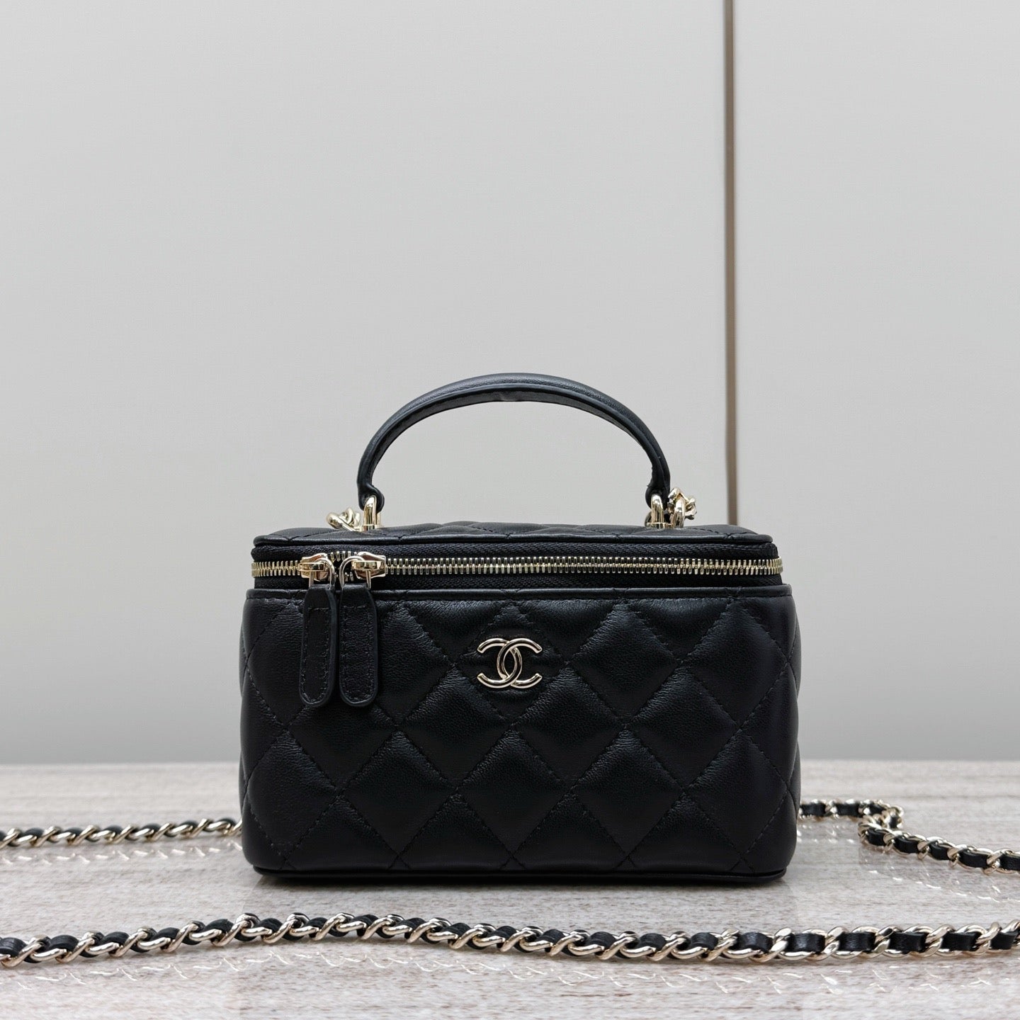 Cf BAG #1998
