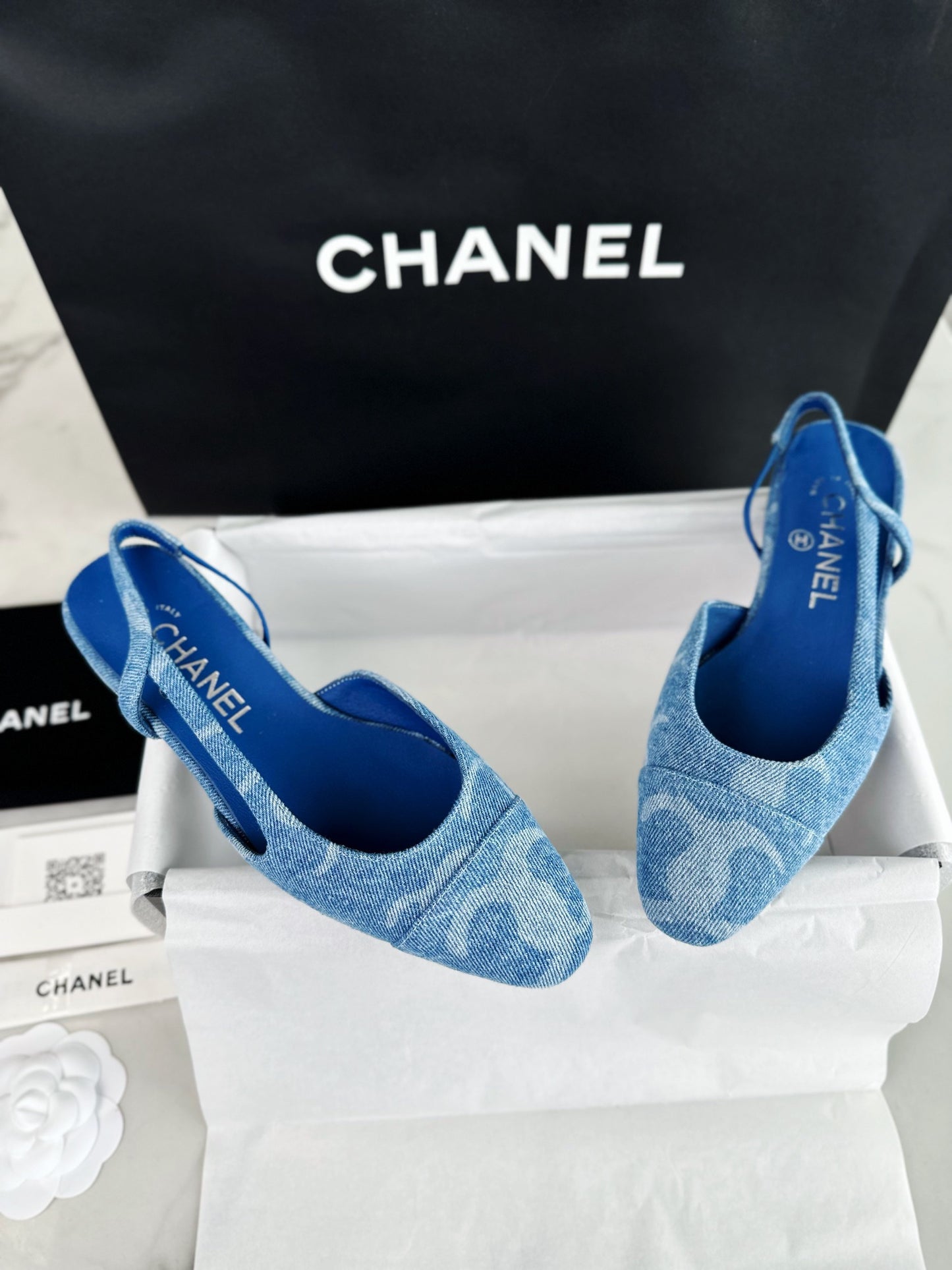 24s Sandal #304