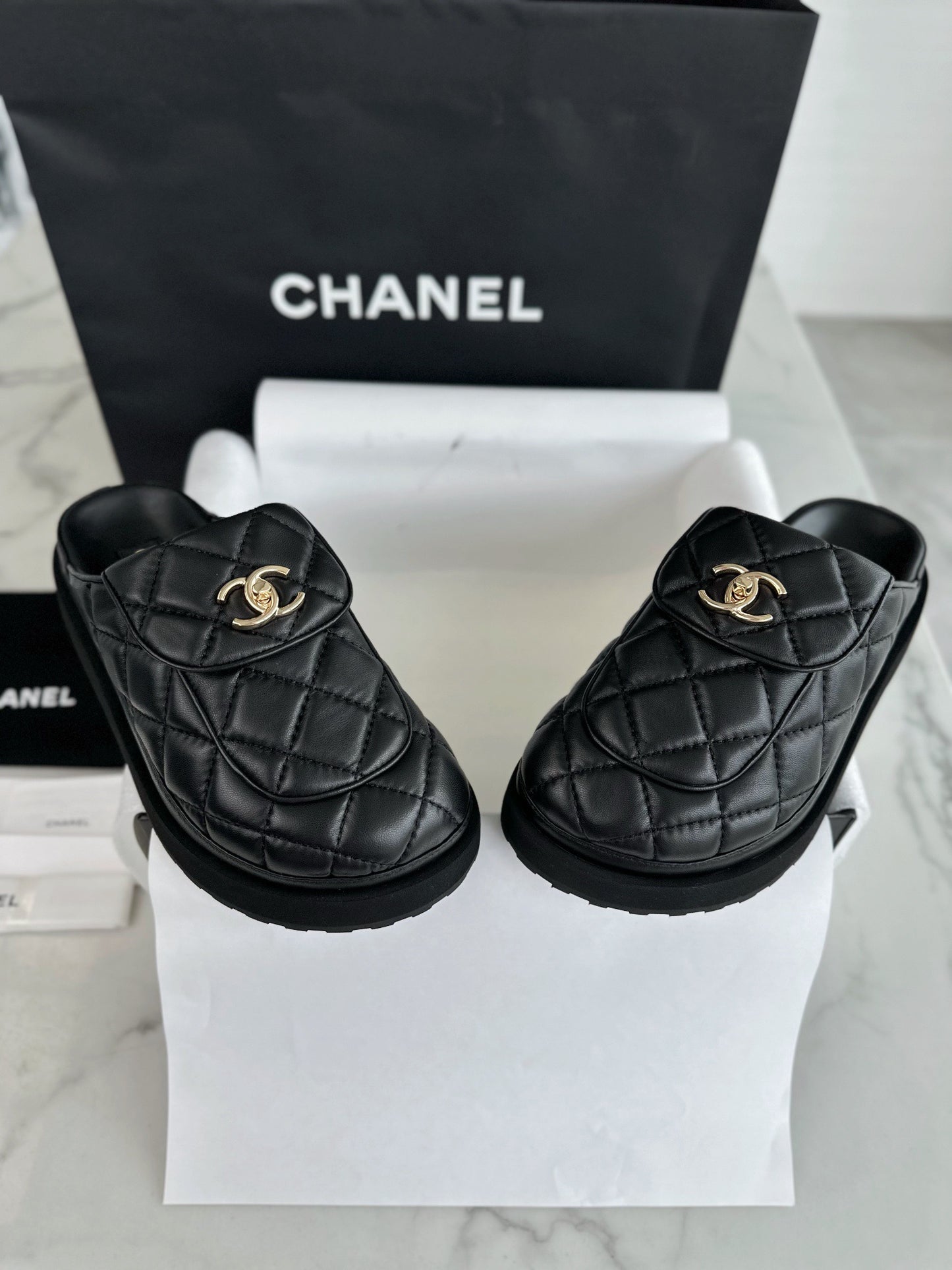 24s Sandal #369