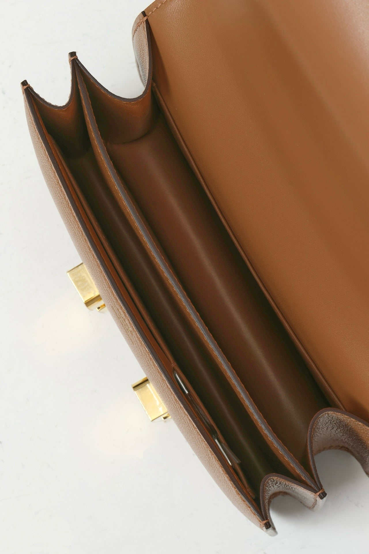 CJ19 19 cm , 2J Sparrowwood Goatskin GHW #4345