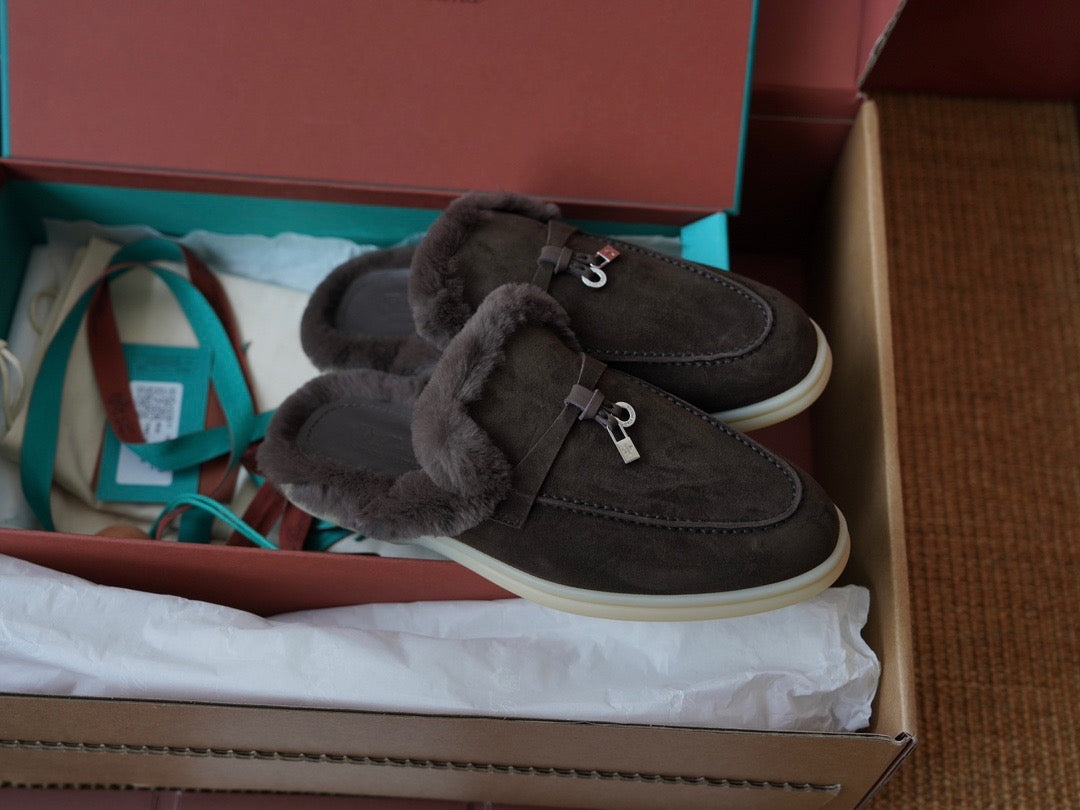 Charms Walk Loafer #219