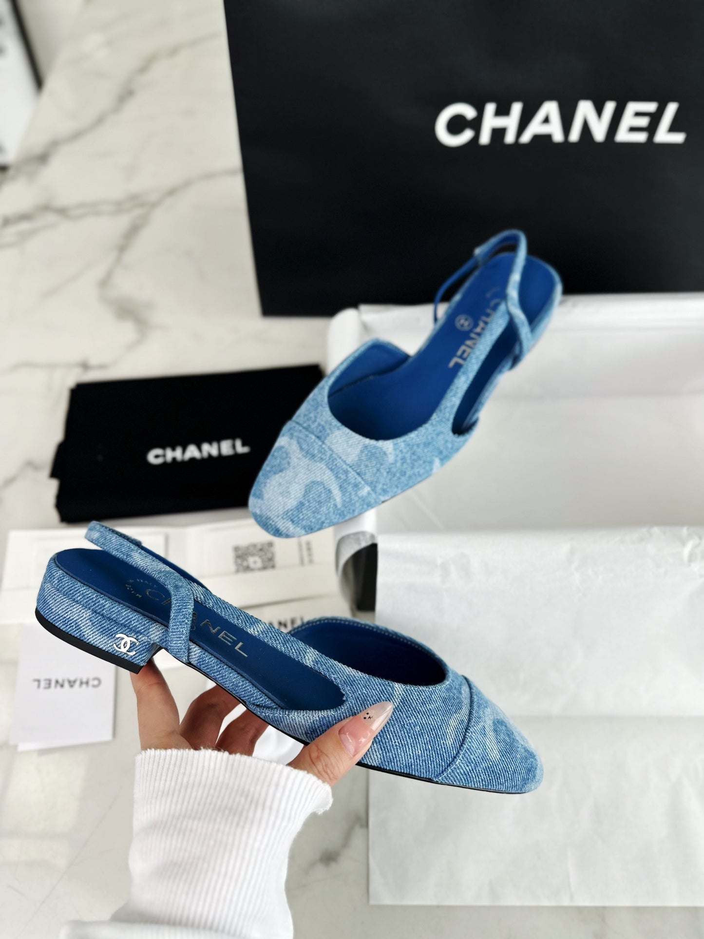 24s Sandal #304