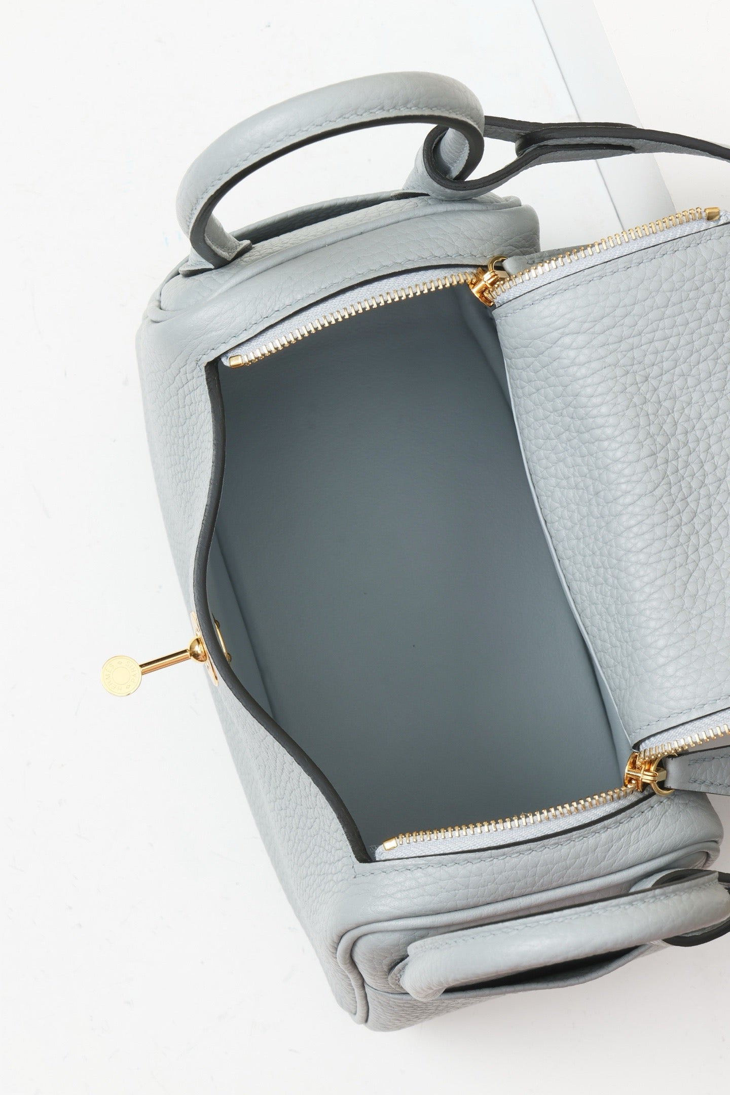 LD19 , Togo 8U Glacier Blue GHW #4563