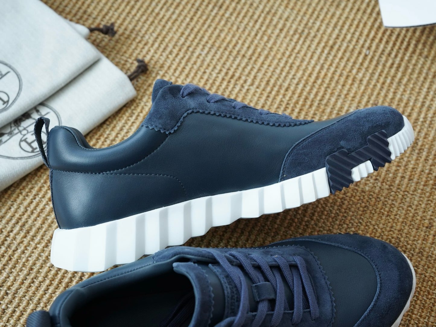 HSneakers