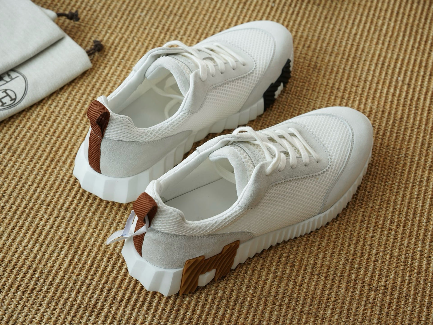 HSneakers