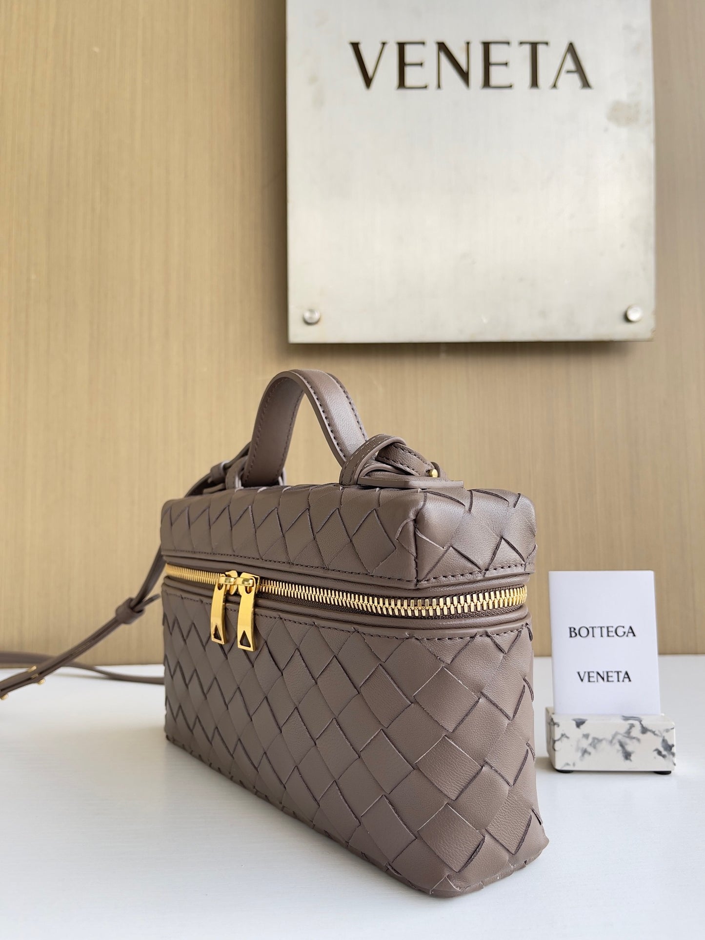 BV Bang Bang Vanity Case #563