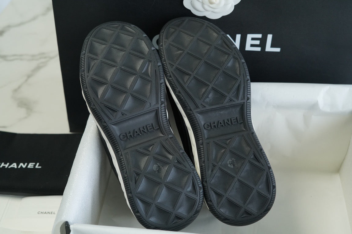 24s sneaker #354